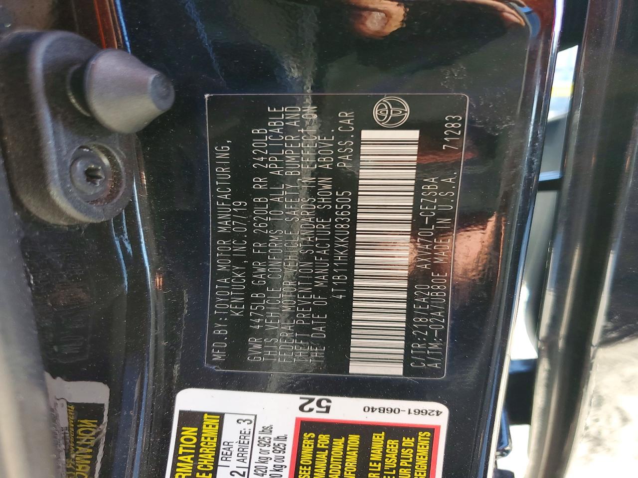2019 TOYOTA CAMRY L photo 12