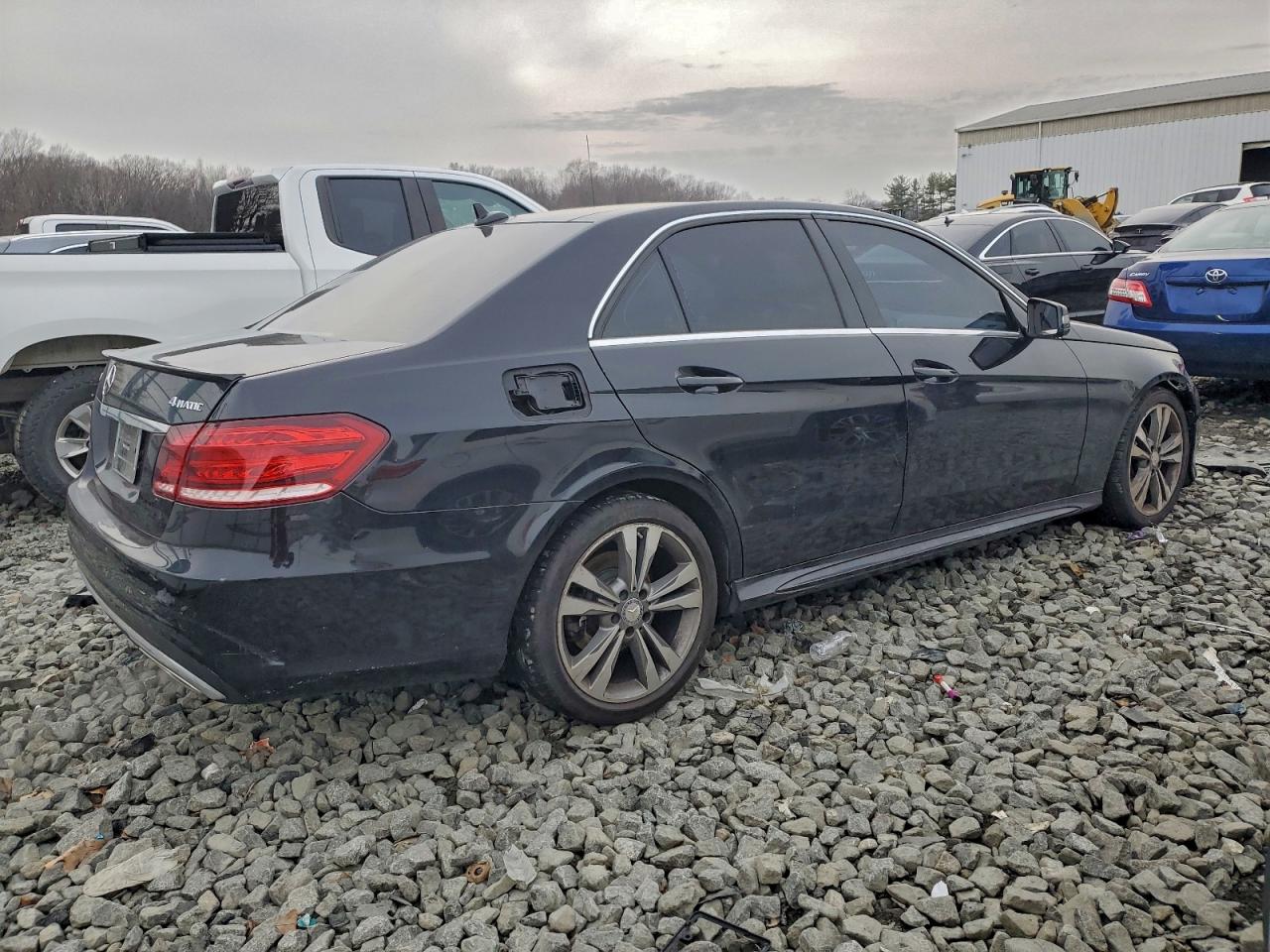 2014 MERCEDES-BENZ E 350 4MATIC photo 3