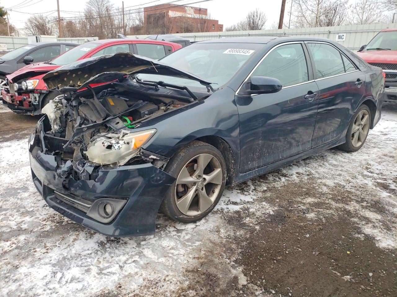 2014 TOYOTA CAMRY