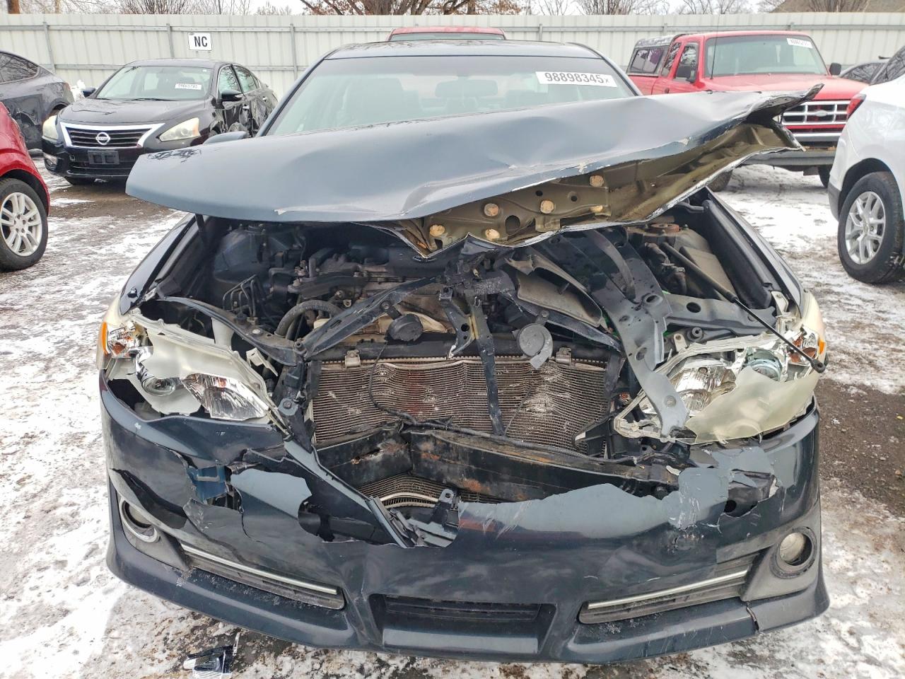2014 TOYOTA CAMRY L photo 9