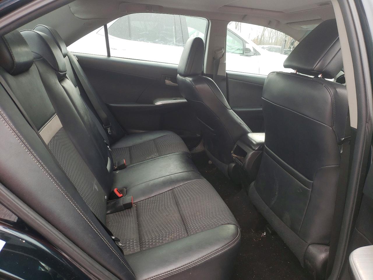 2014 TOYOTA CAMRY L photo 19