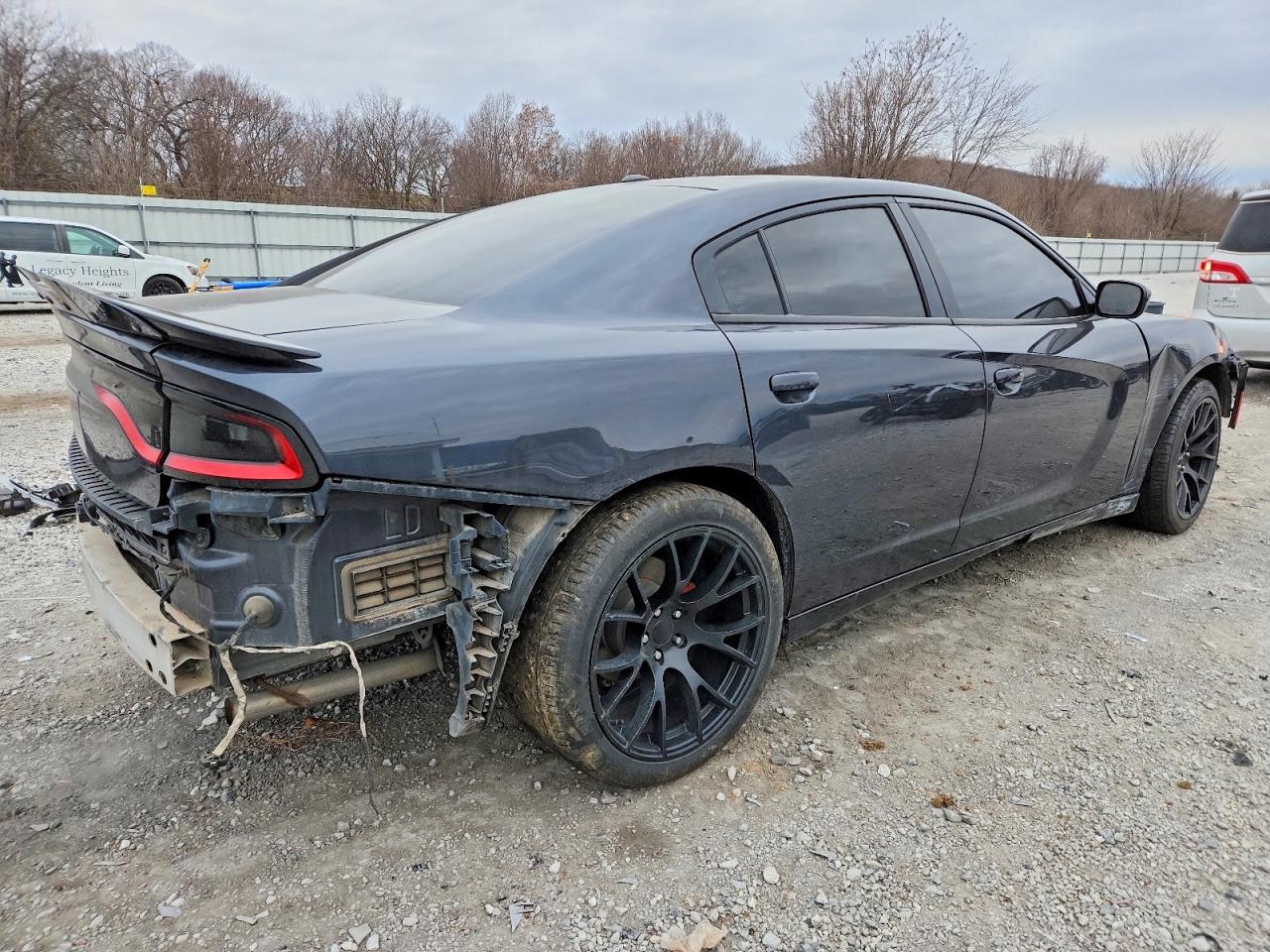 2017 DODGE CHARGER SE photo 3