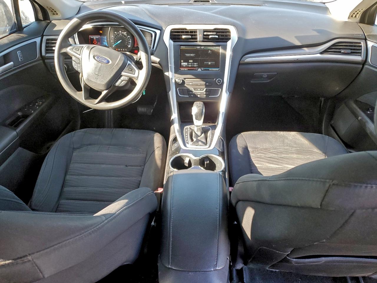 2016 FORD FUSION SE photo 8