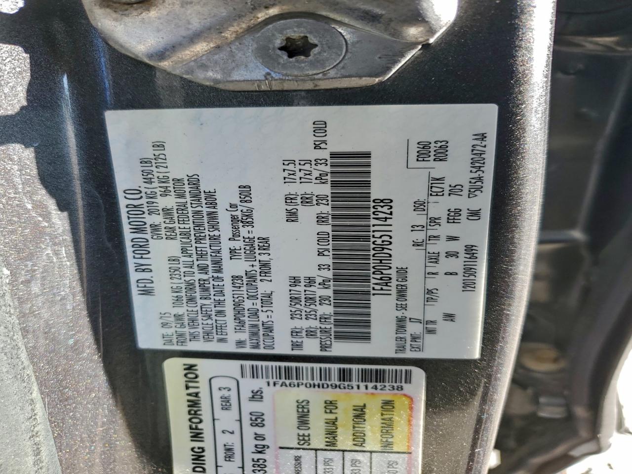2016 FORD FUSION SE photo 12