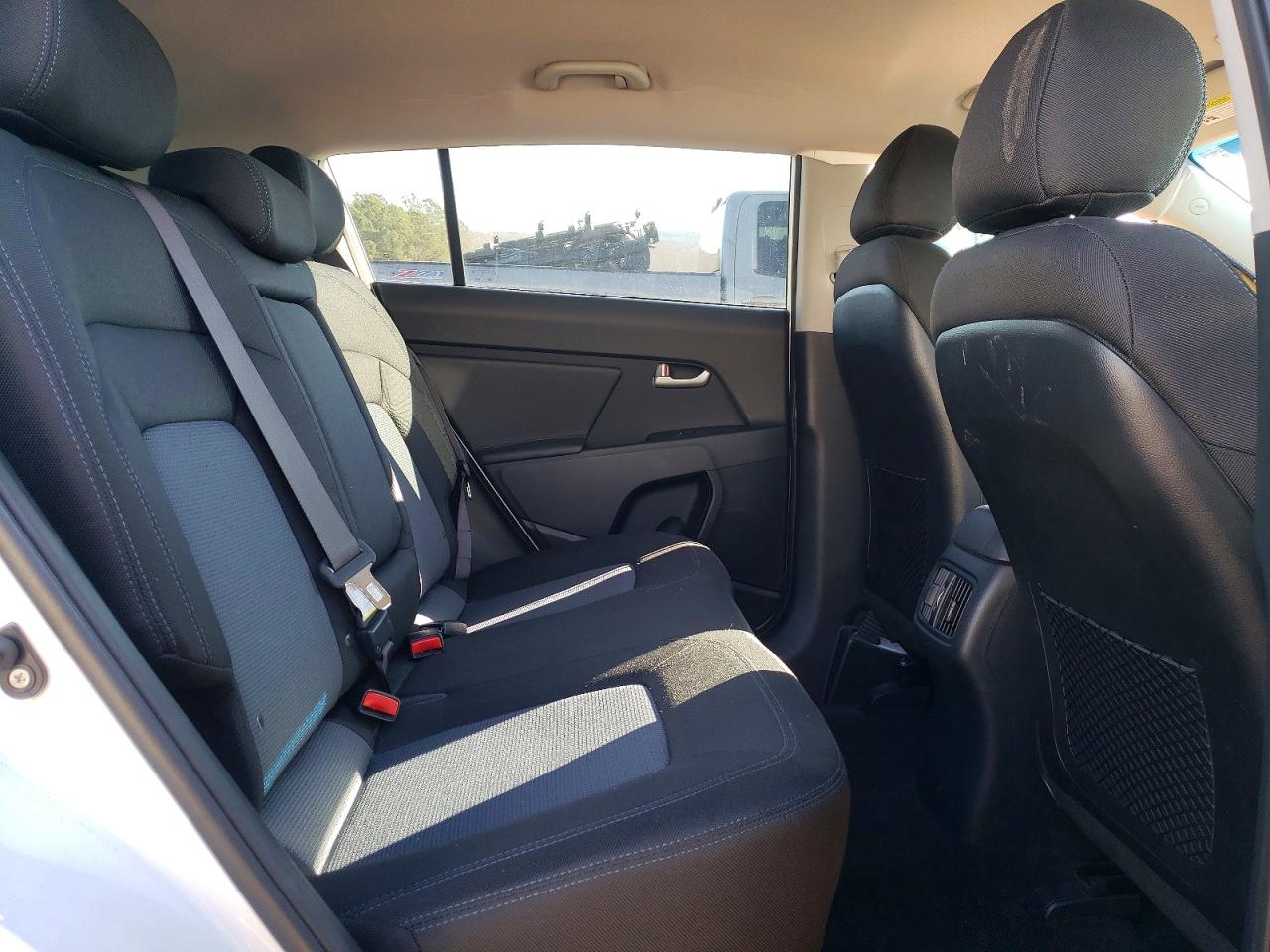 2016 KIA SPORTAGE LX photo 11