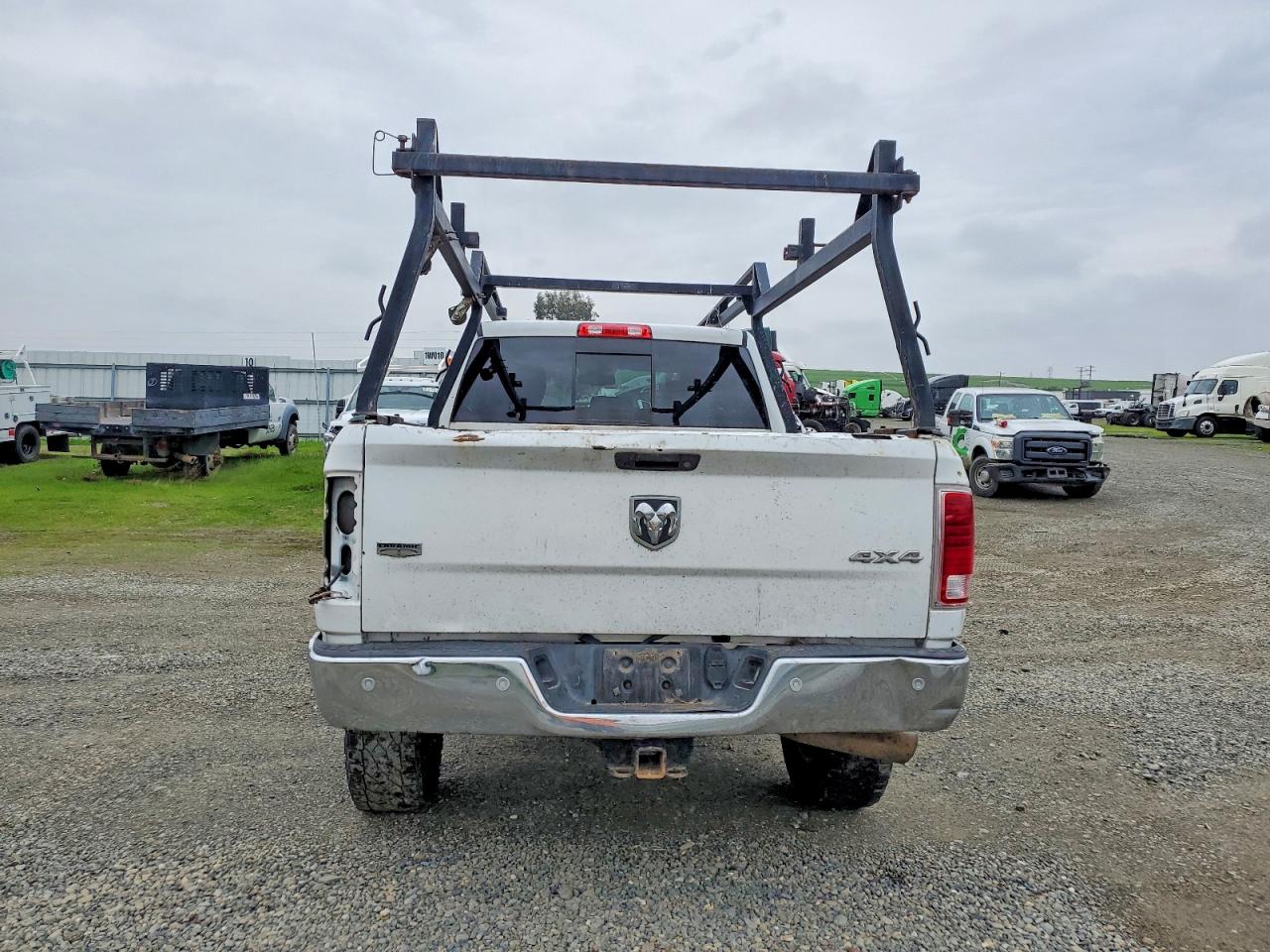 2017 RAM 2500 LARAMIE photo 6