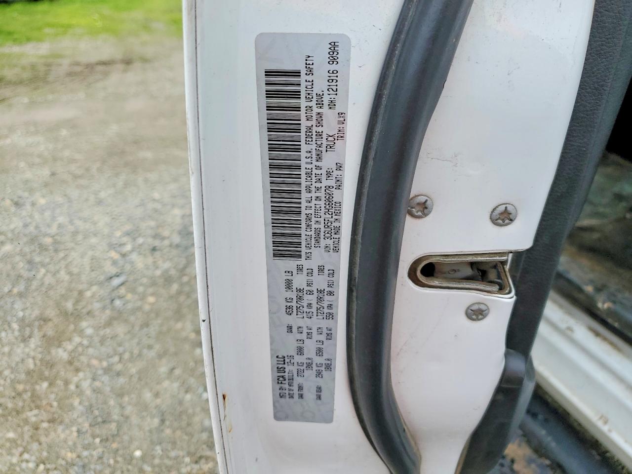 2017 RAM 2500 LARAMIE photo 12