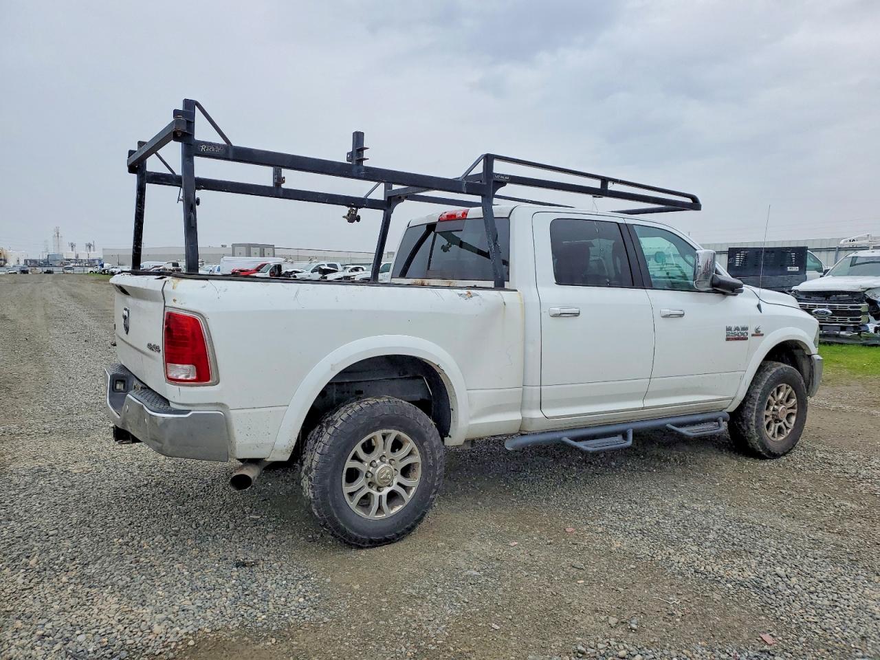 2017 RAM 2500 LARAMIE photo 3