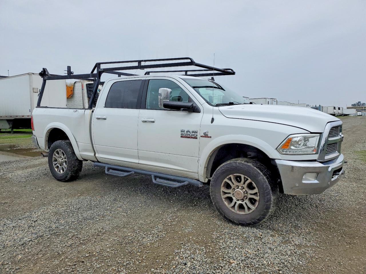 2017 RAM 2500 LARAMIE photo 4