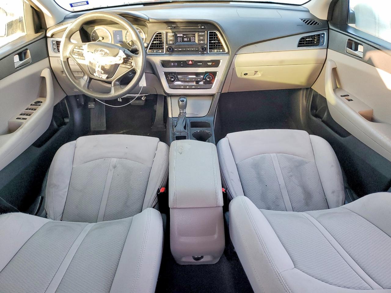 2017 HYUNDAI SONATA SE photo 8