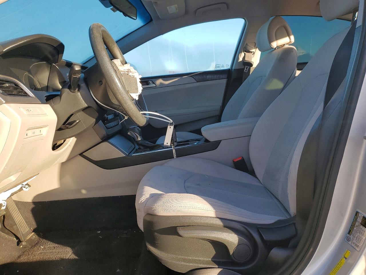 2017 HYUNDAI SONATA SE photo 7