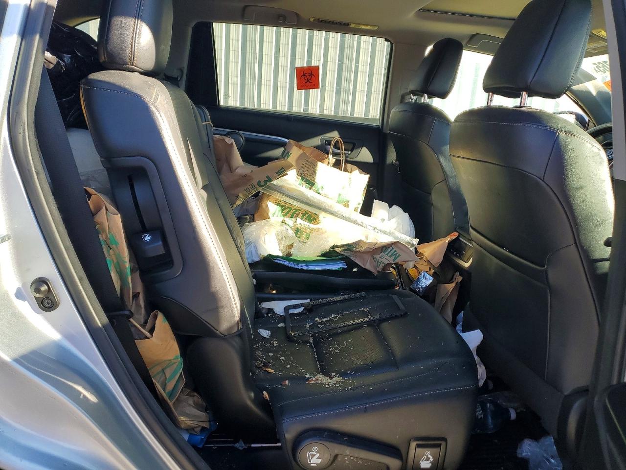 2018 TOYOTA HIGHLANDER LIMITED photo 11