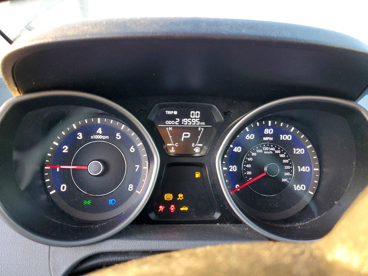 2013 HYUNDAI ELANTRA photo 9