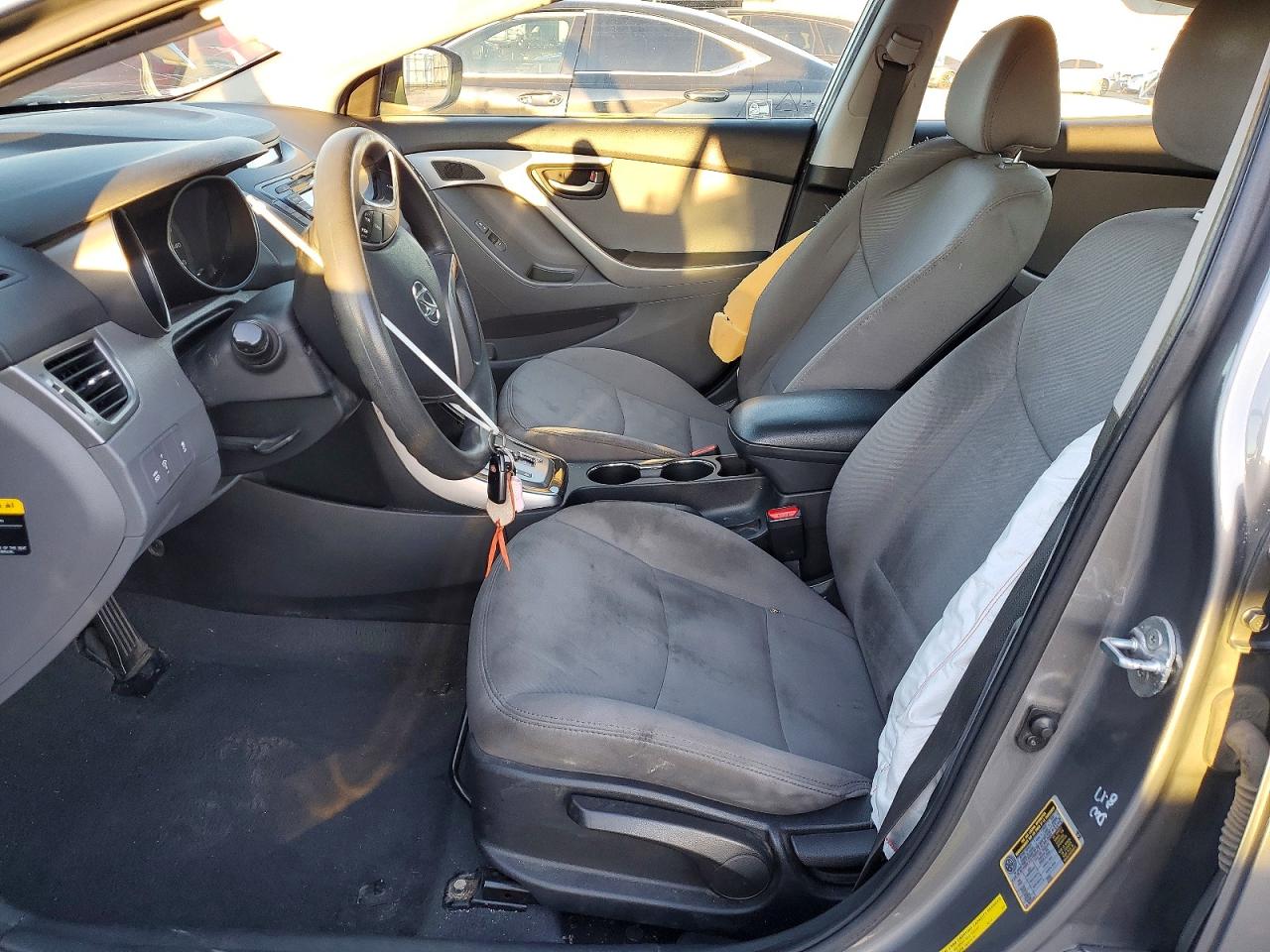 2013 HYUNDAI ELANTRA photo 7