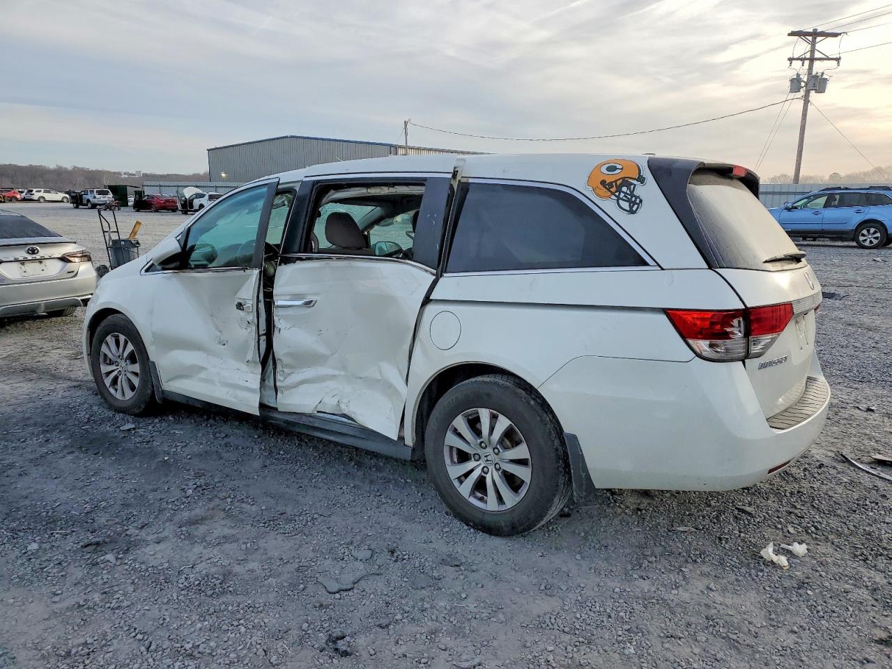 2016 HONDA ODYSSEY SE photo 2