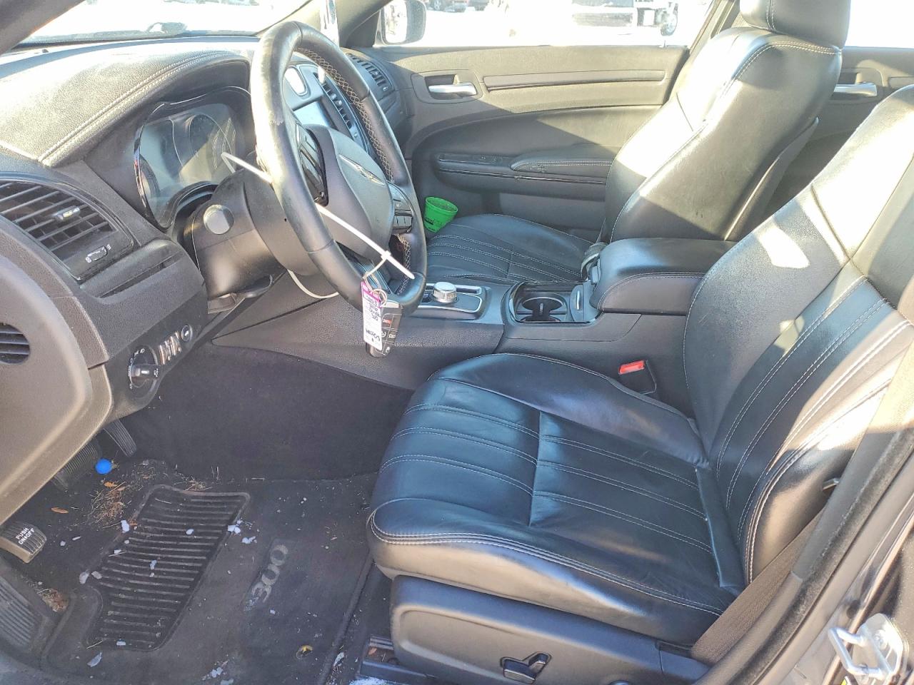 2016 CHRYSLER 300 S photo 19