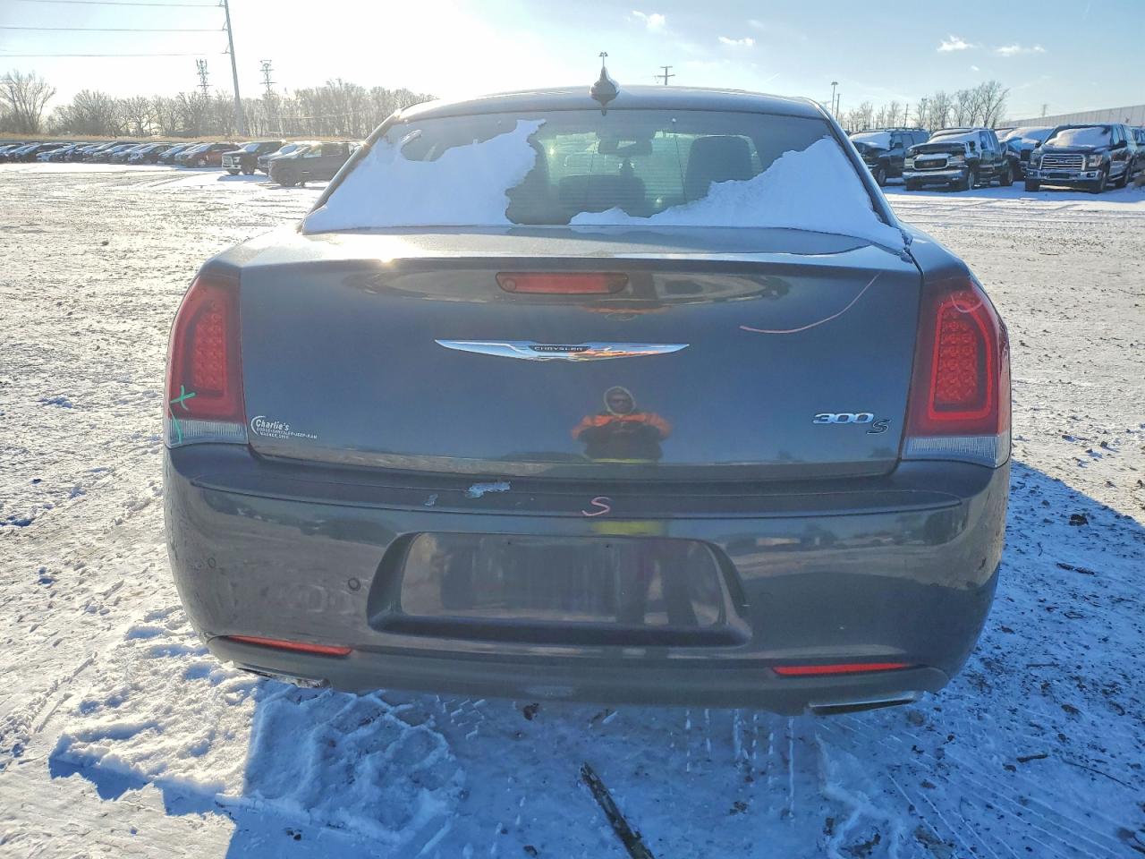 2016 CHRYSLER 300 S photo 16