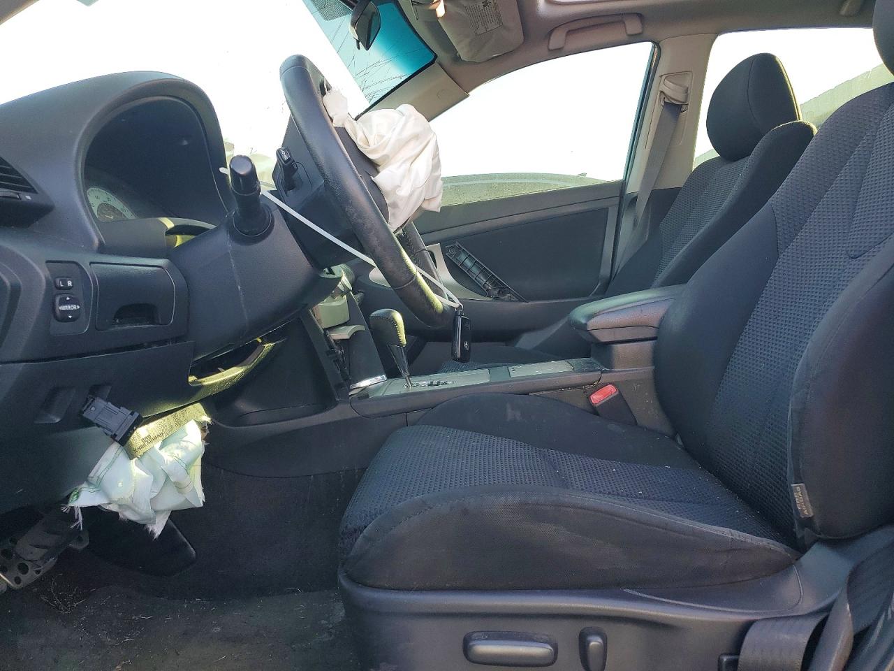 2011 TOYOTA CAMRY BASE photo 7