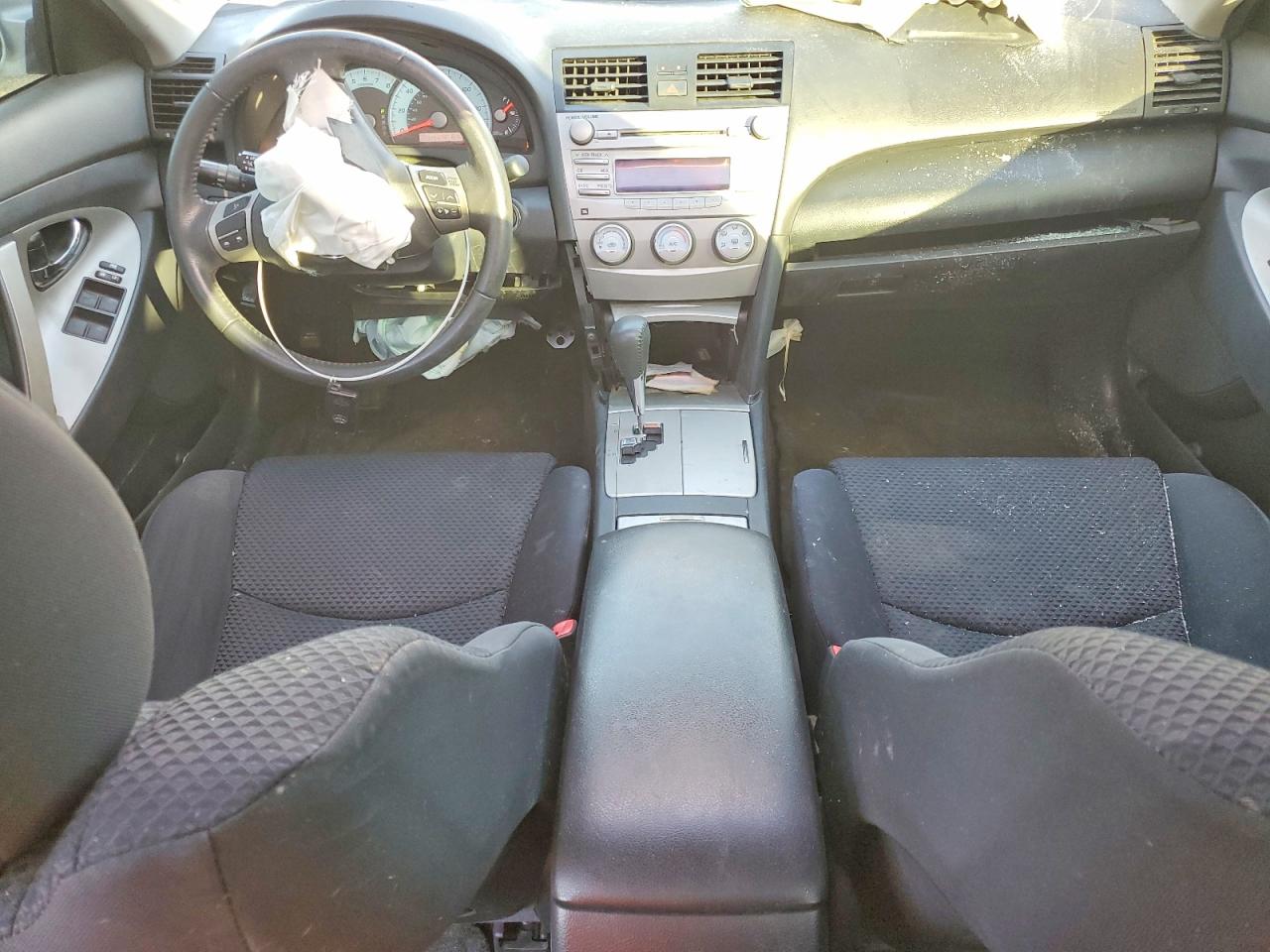 2011 TOYOTA CAMRY BASE photo 8