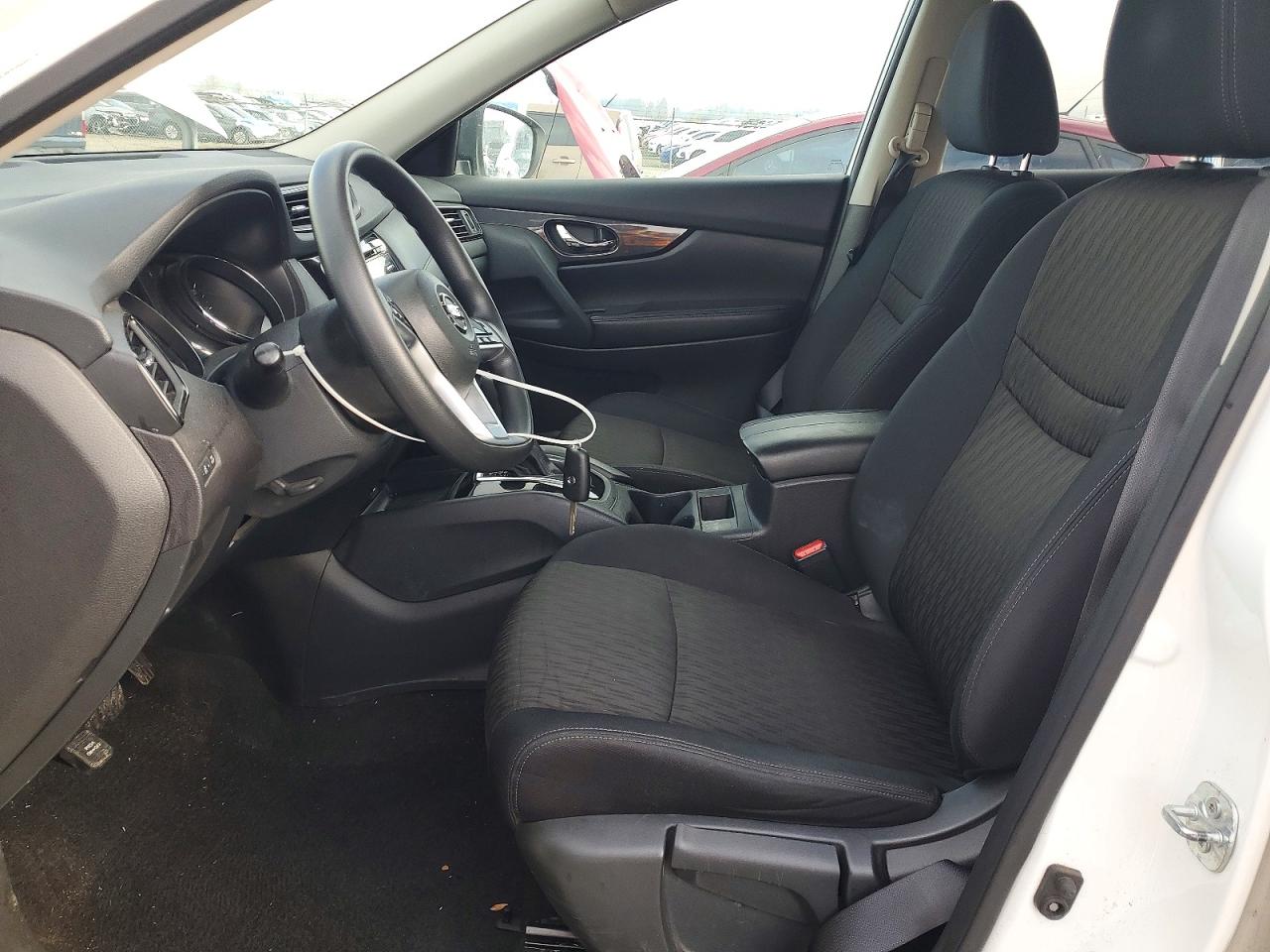 2017 NISSAN ROGUE SV photo 7