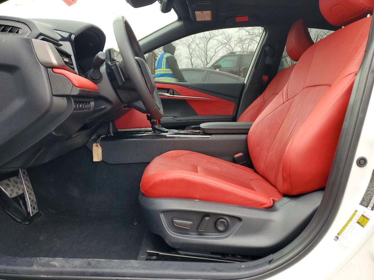 2025 TOYOTA CAMRY XSE photo 7