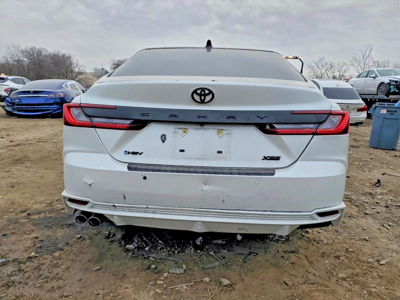 2025 TOYOTA CAMRY XSE photo 6