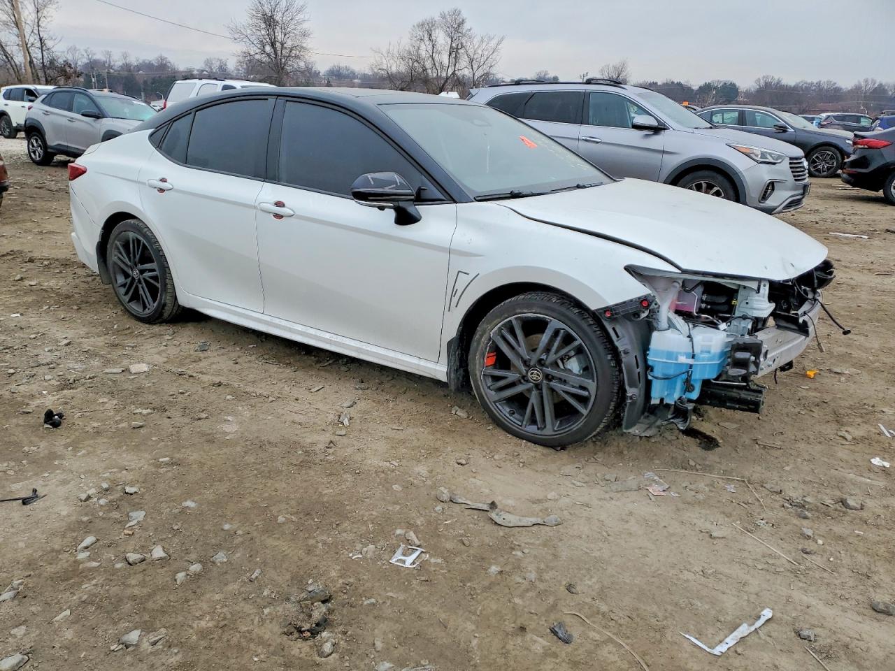 2025 TOYOTA CAMRY XSE photo 4