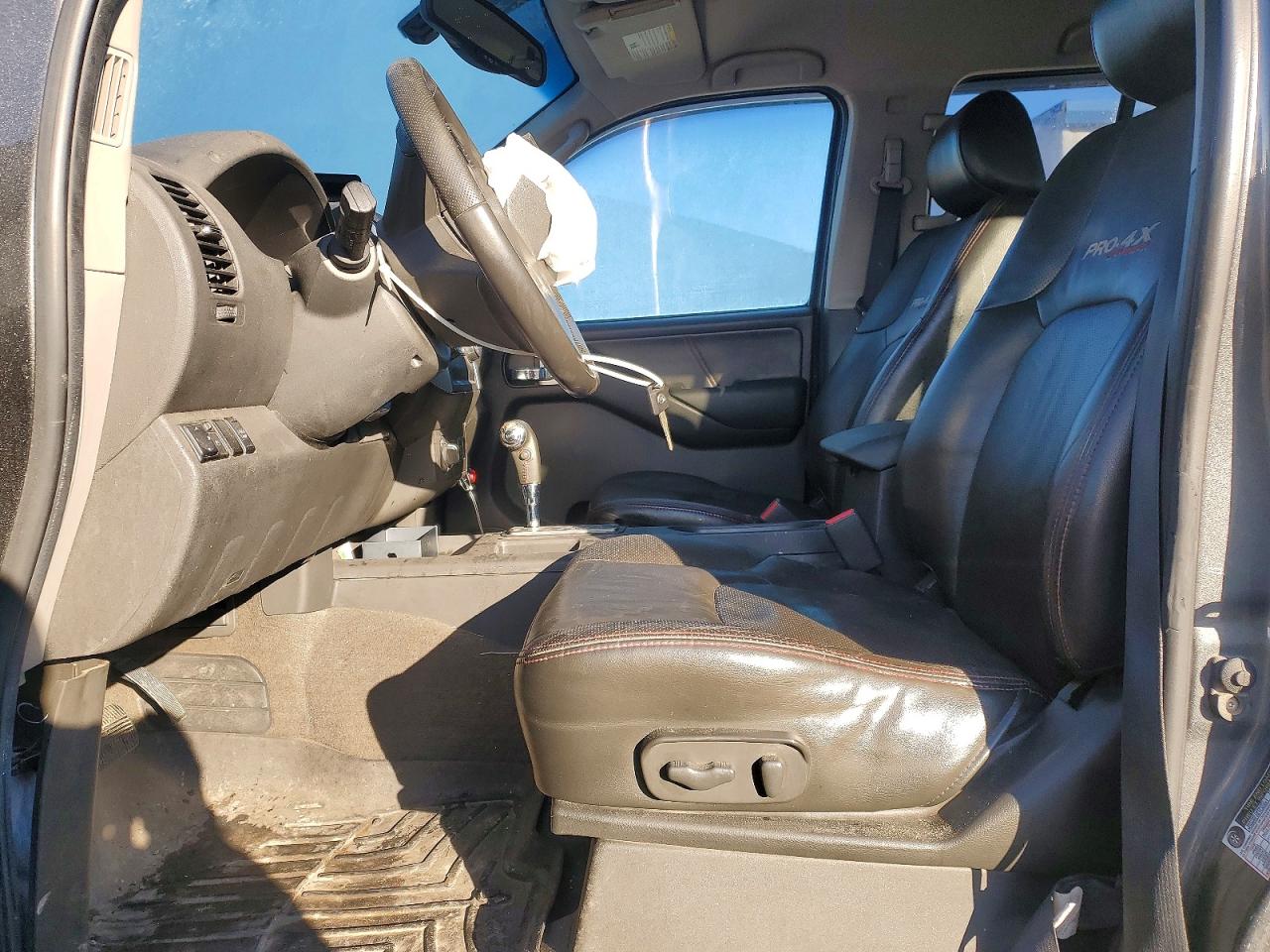 2009 NISSAN FRONTIER SE V6 photo 7
