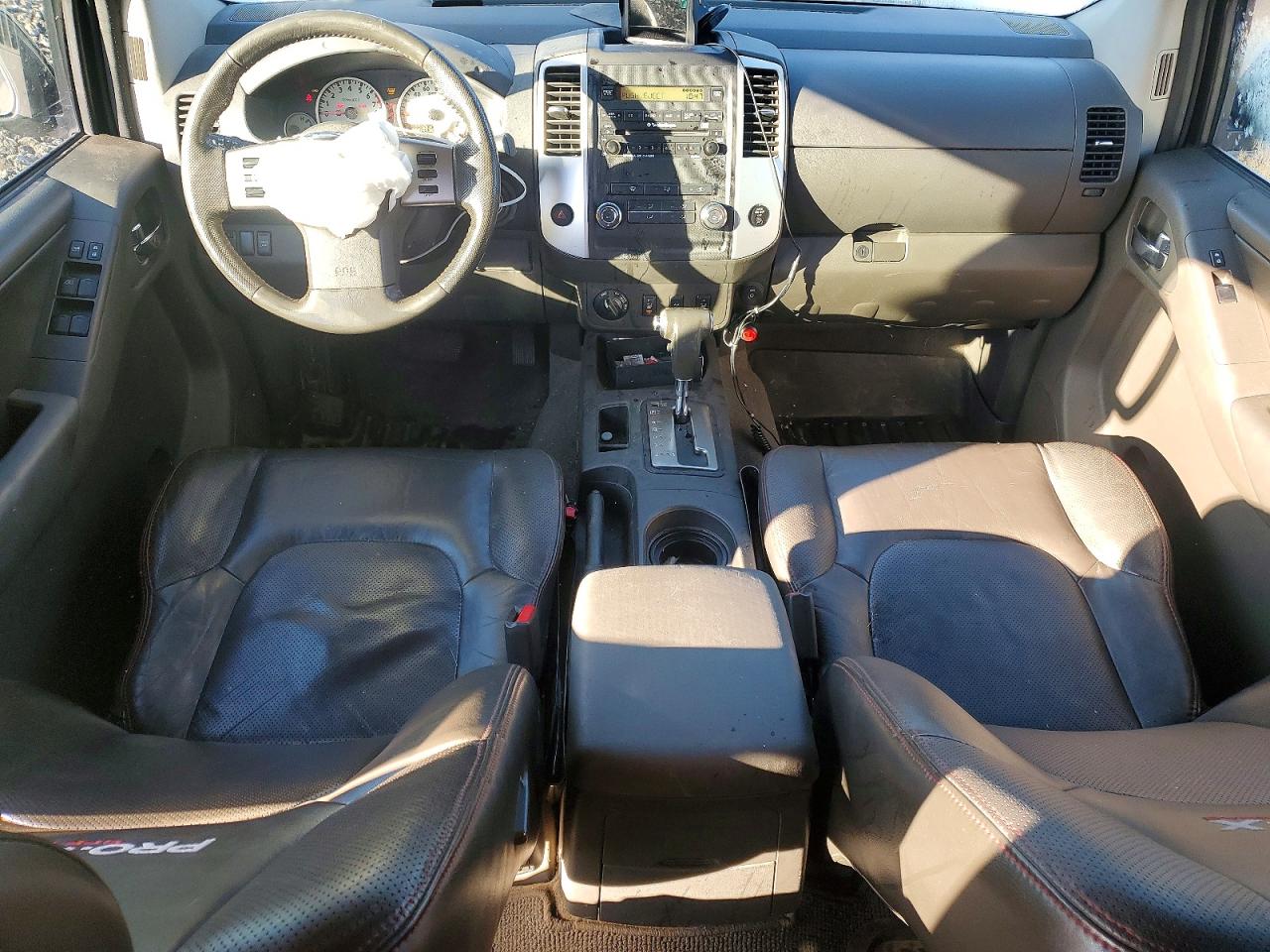 2009 NISSAN FRONTIER SE V6 photo 8