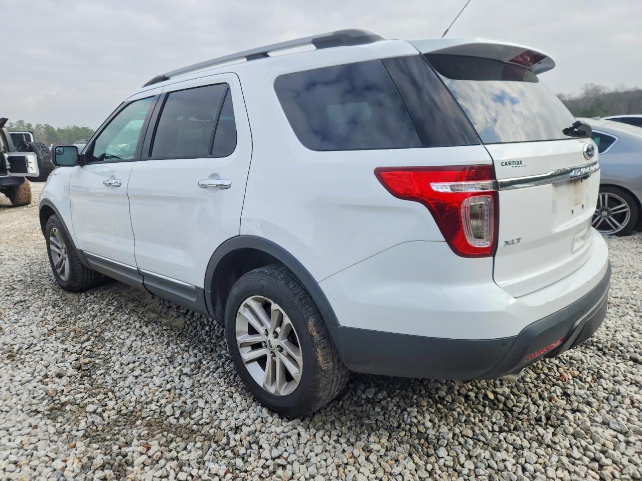 2014 FORD EXPLORER XLT photo 2