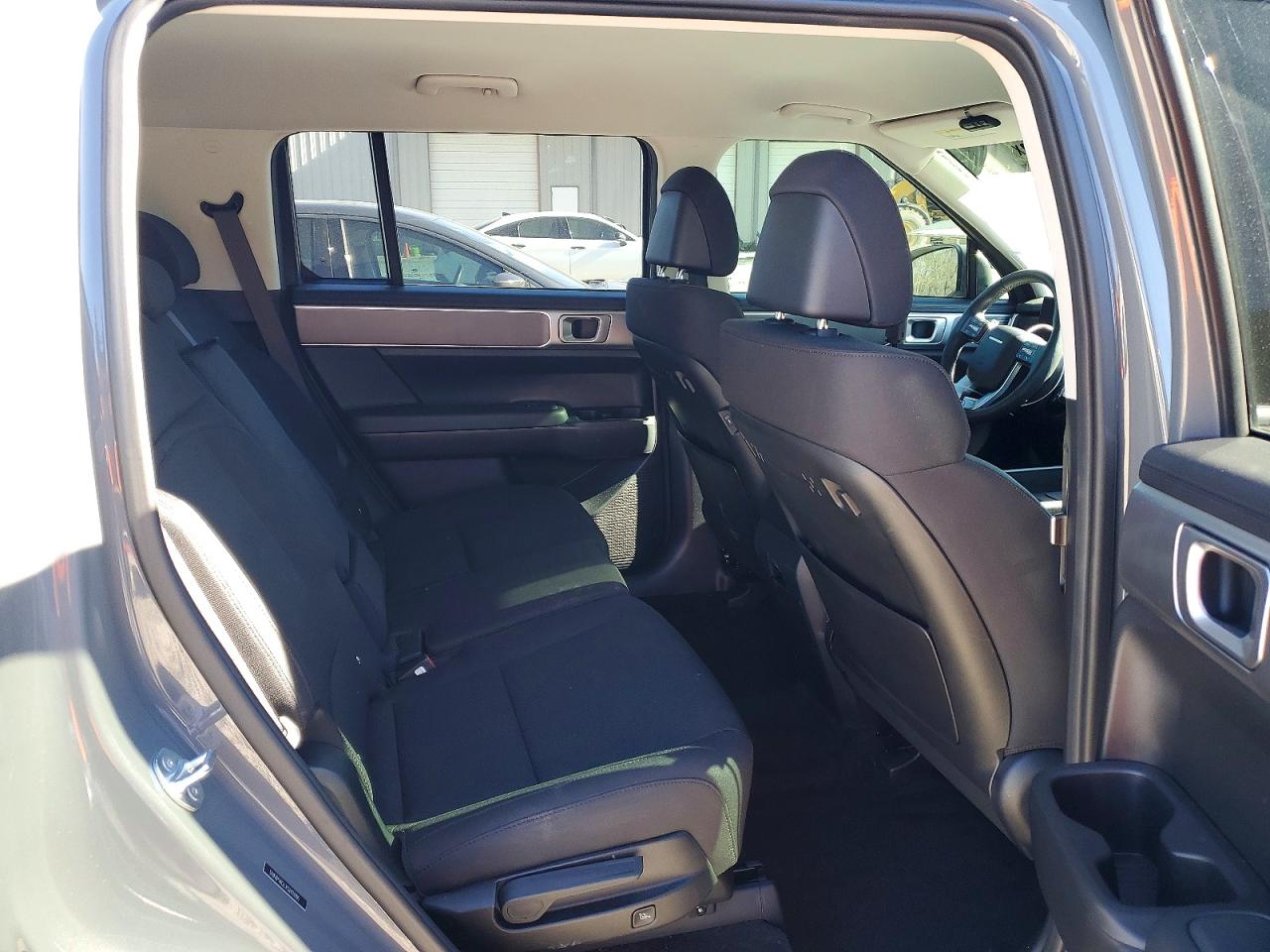 2025 HYUNDAI SANTA FE SE photo 19