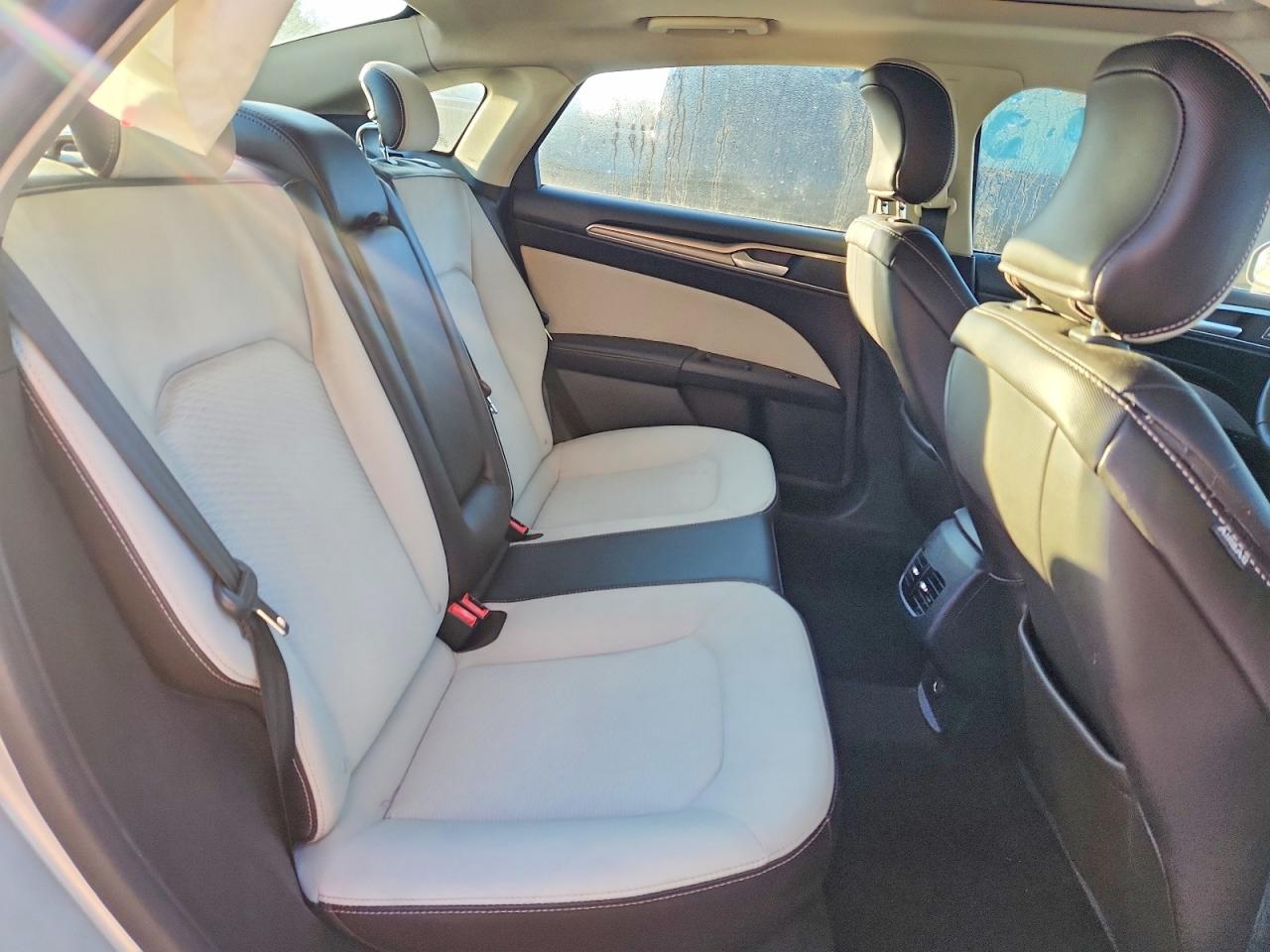 2019 FORD FUSION SE photo 37
