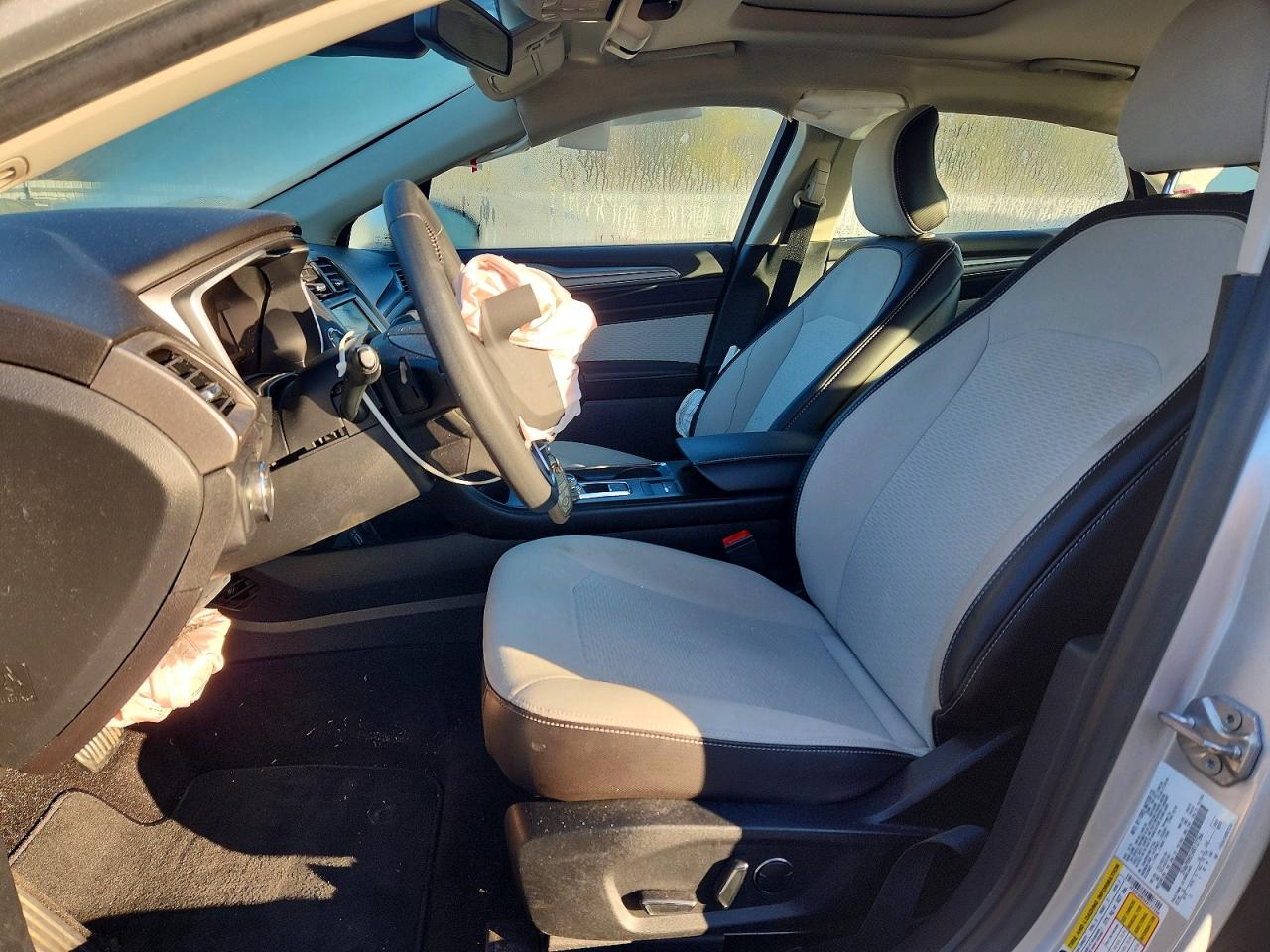 2019 FORD FUSION SE photo 25