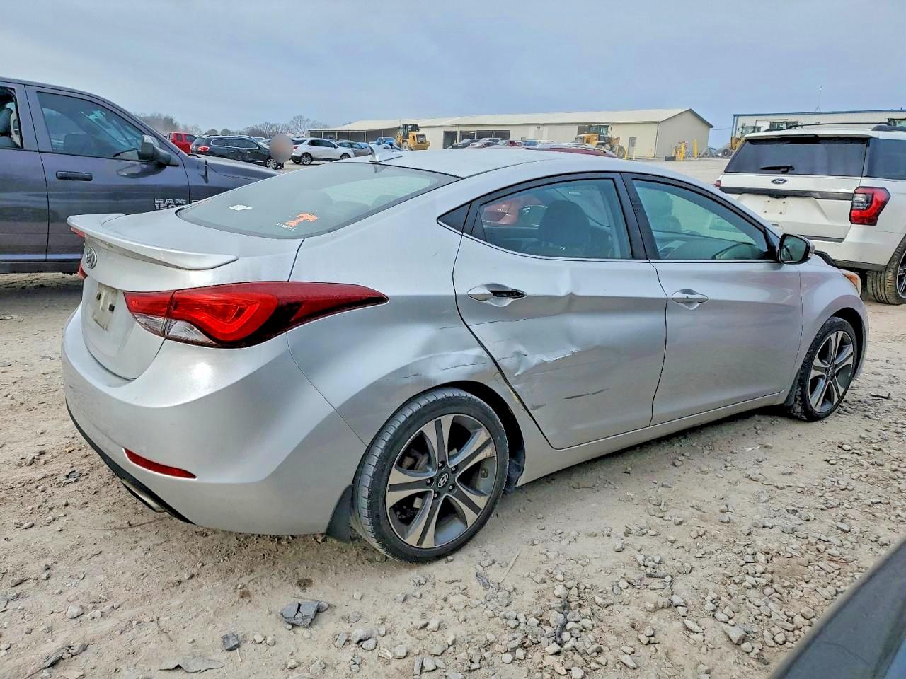 2014 HYUNDAI ELANTRA SE photo 3