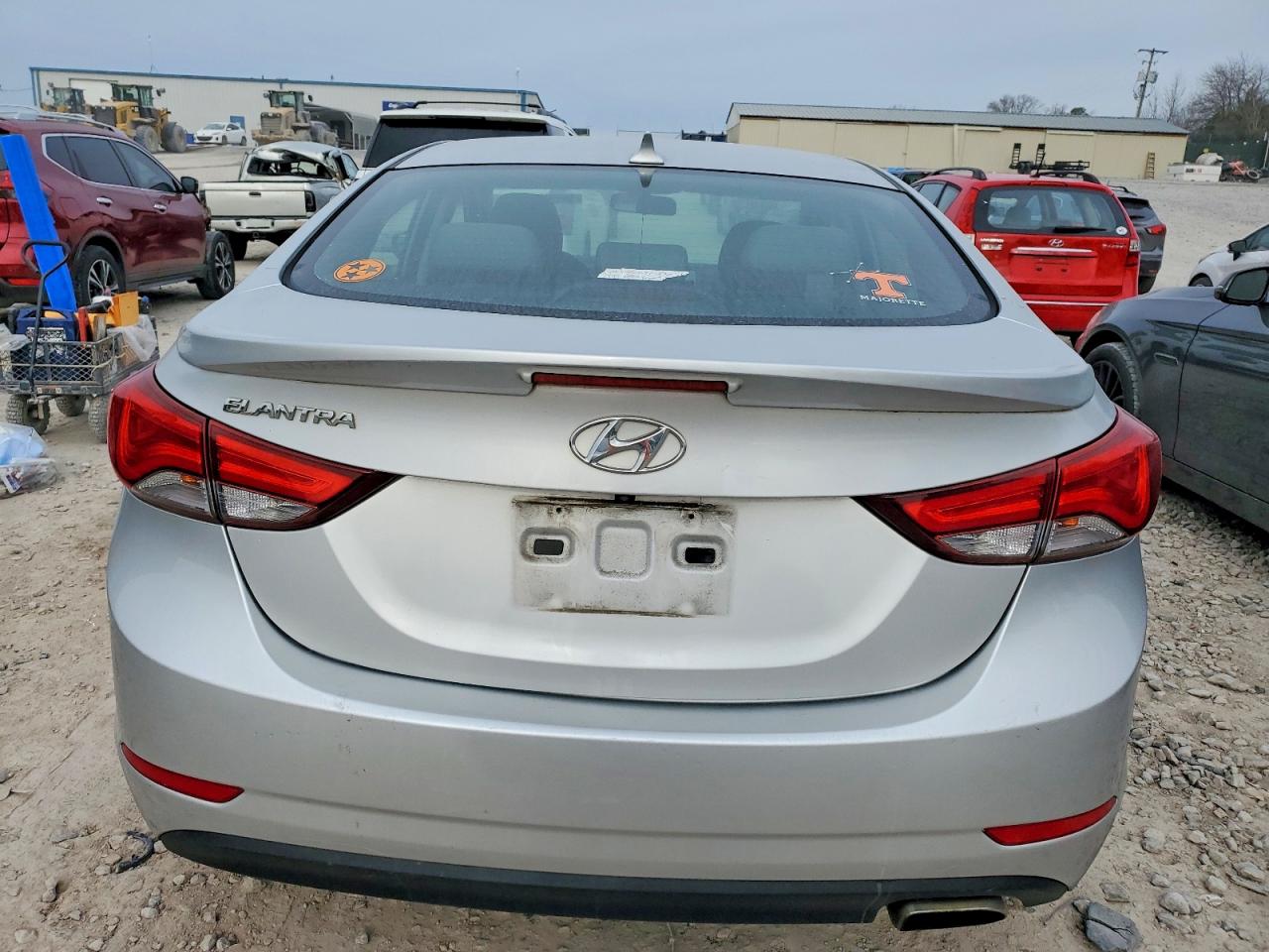 2014 HYUNDAI ELANTRA SE photo 6