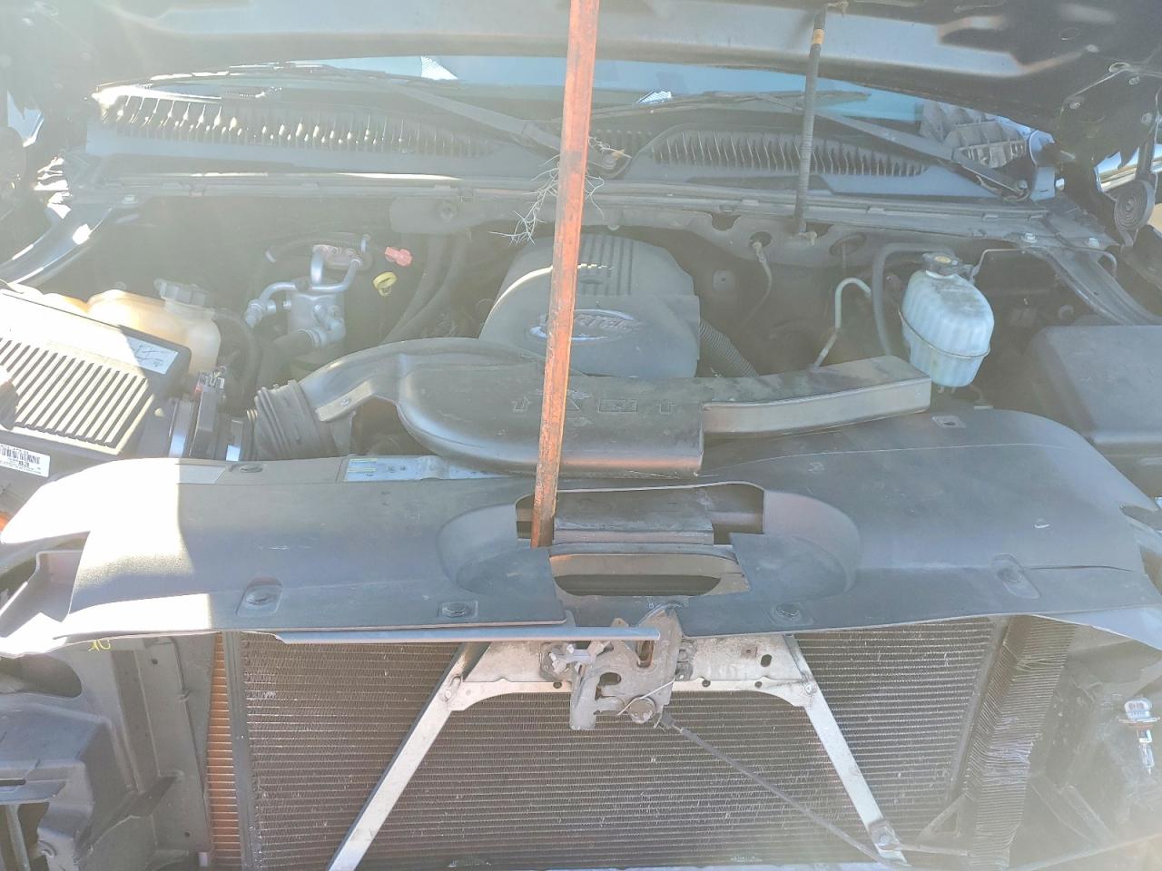 2004 CHEVROLET AVALANCHE K1500 photo 11