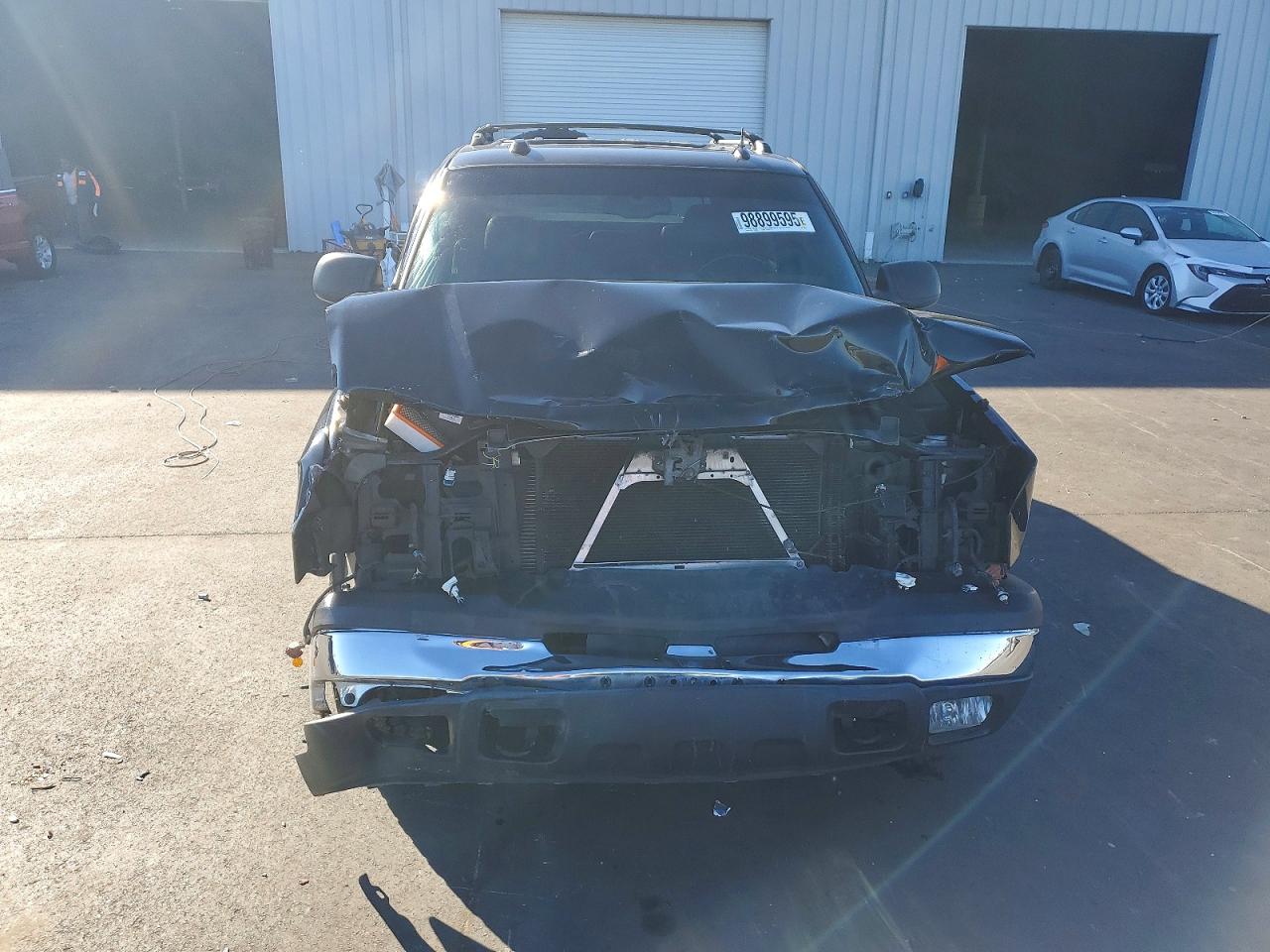 2004 CHEVROLET AVALANCHE K1500 photo 5