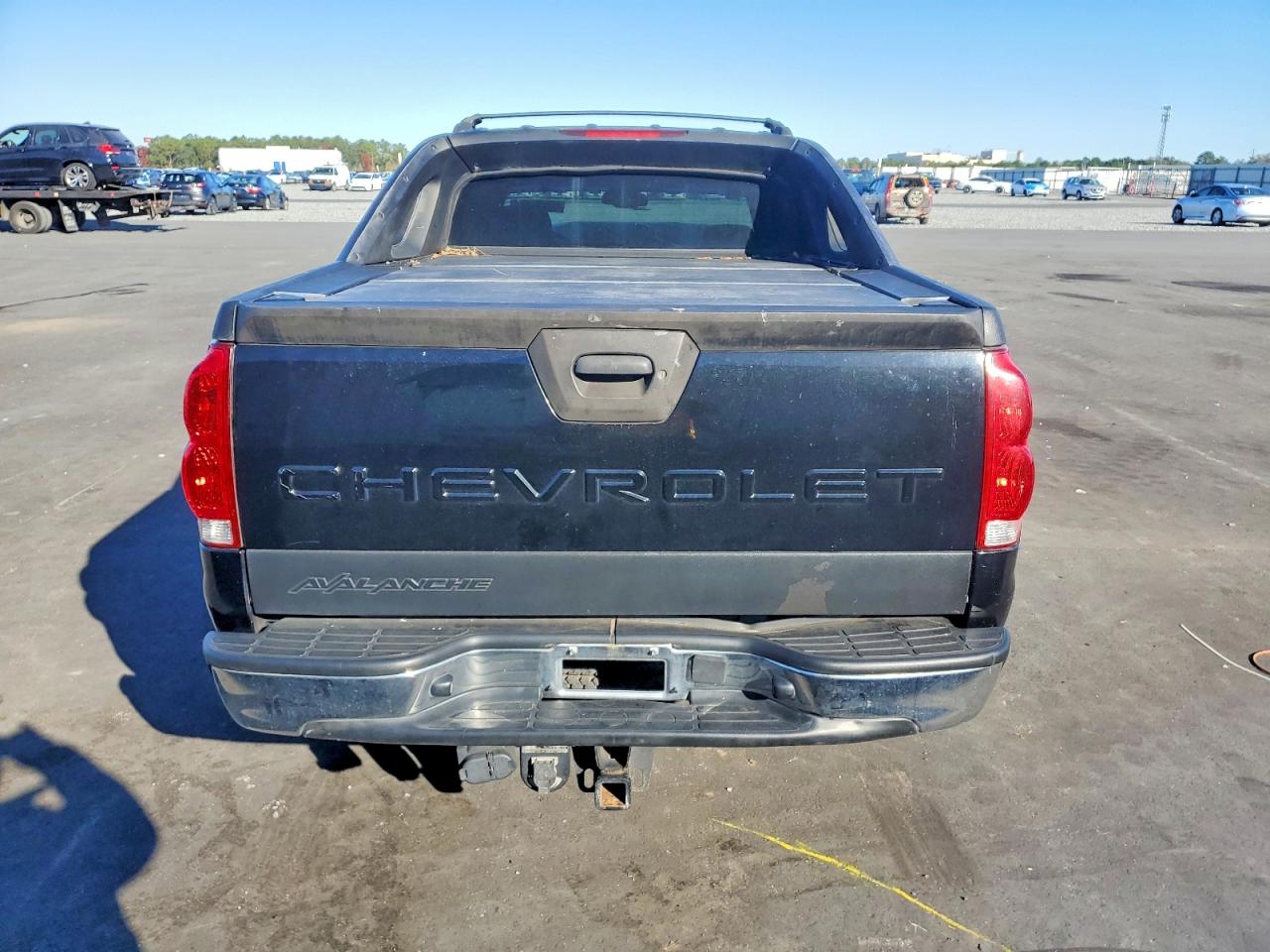 2004 CHEVROLET AVALANCHE K1500 photo 6