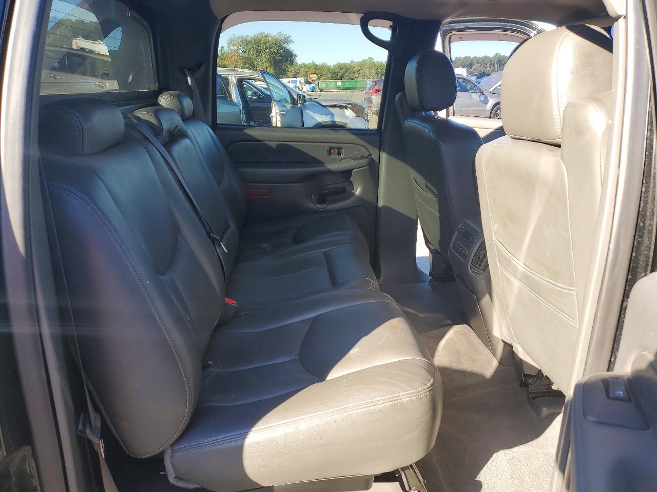 2004 CHEVROLET AVALANCHE K1500 photo 10