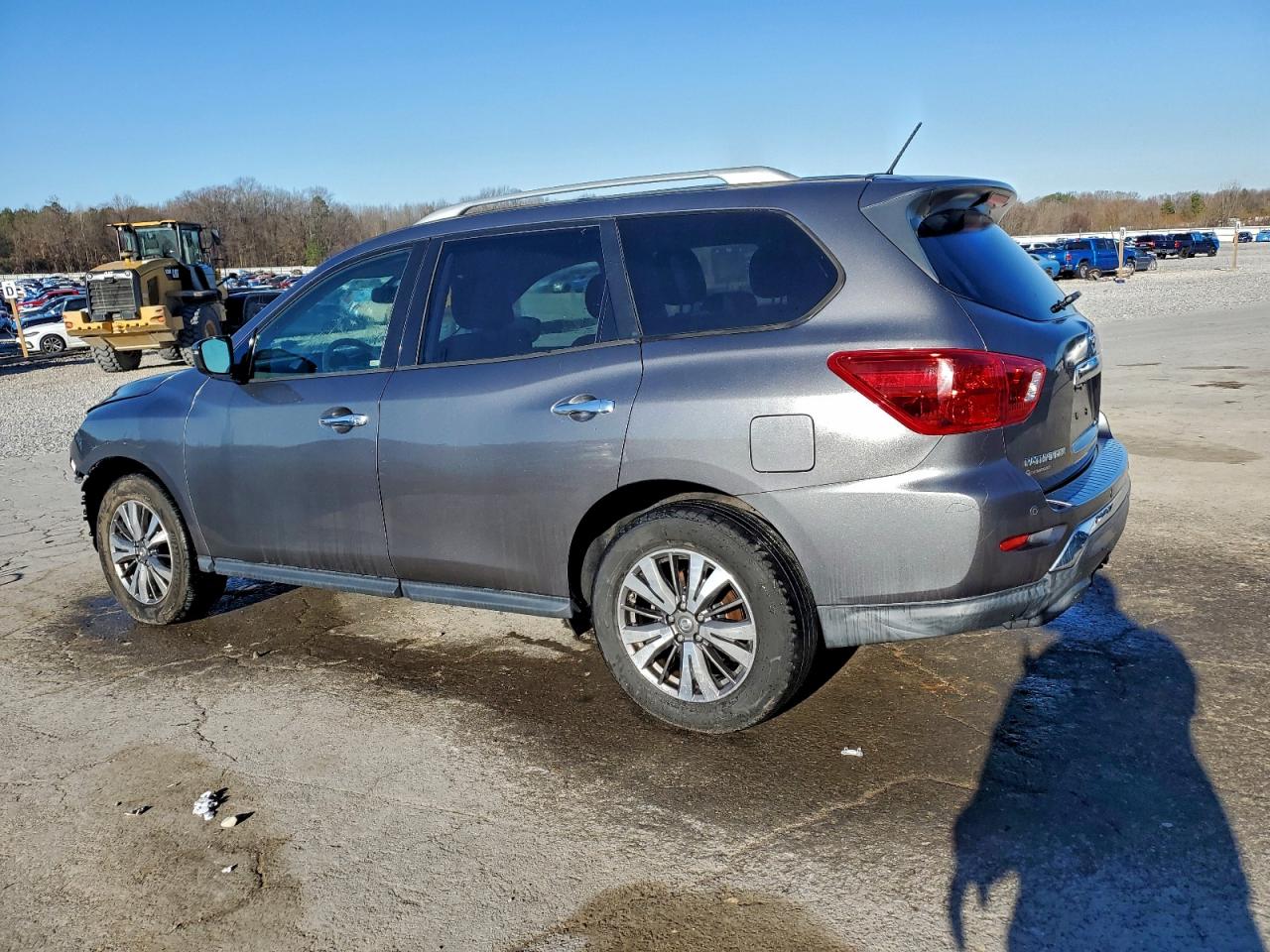 2017 NISSAN PATHFINDER S photo 2