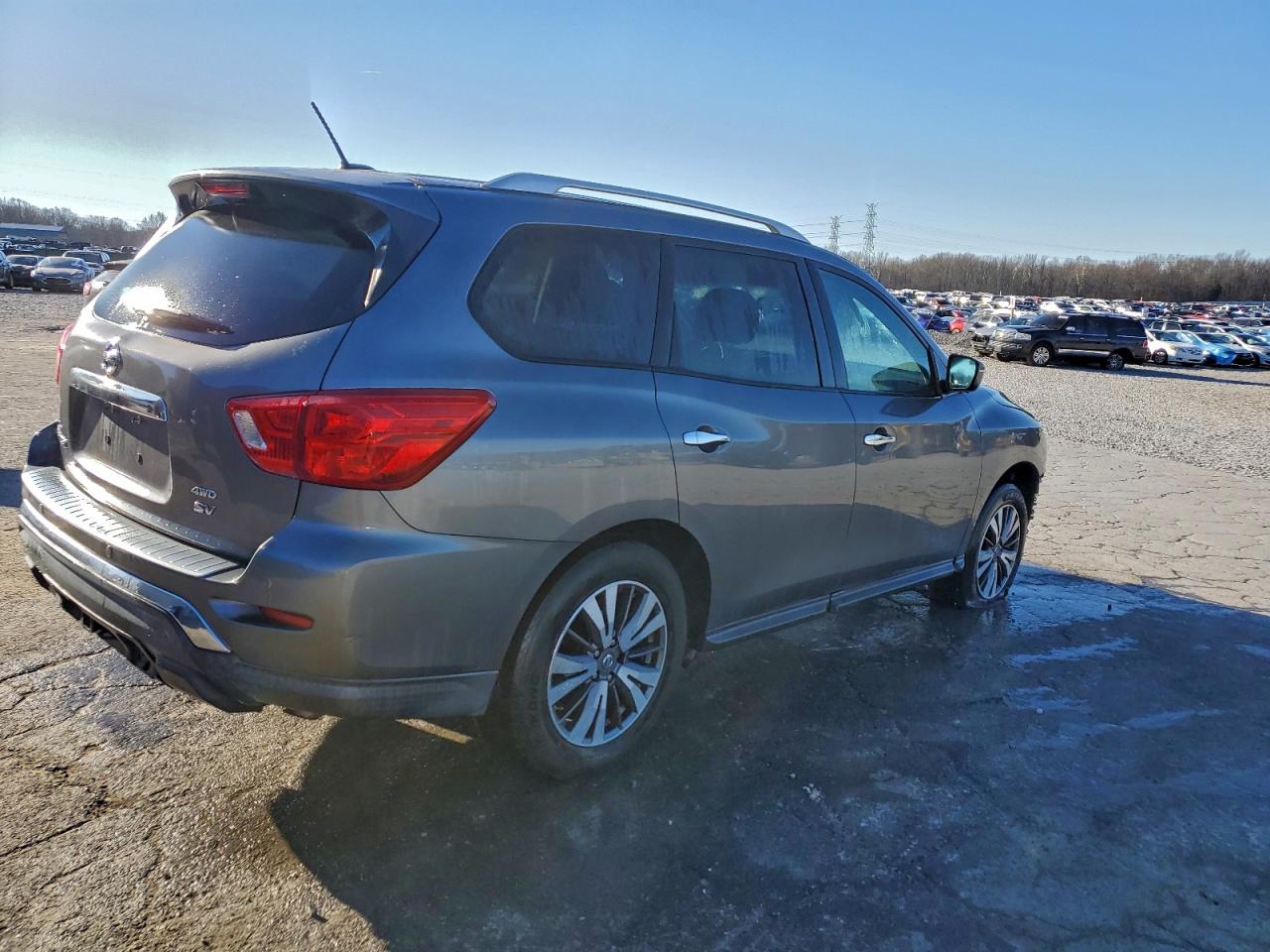 2017 NISSAN PATHFINDER S photo 3