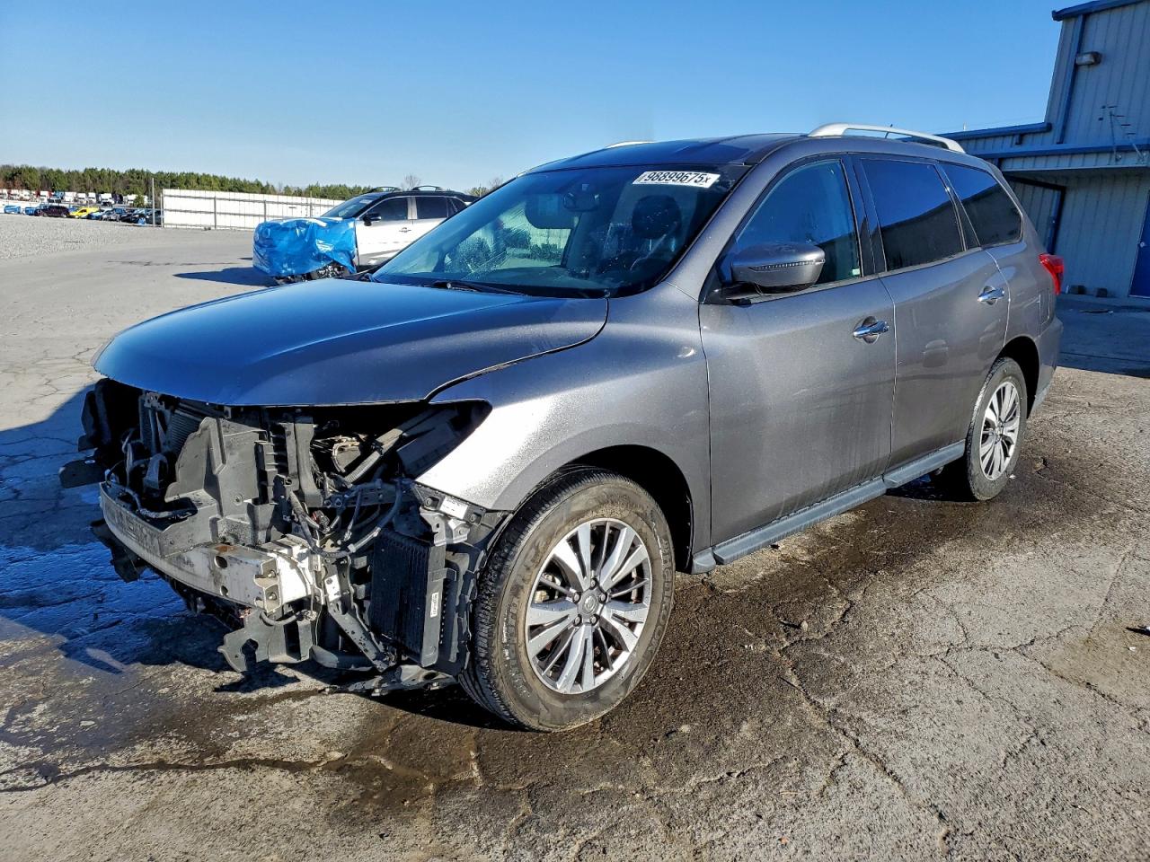 2017 NISSAN PATHFINDER
