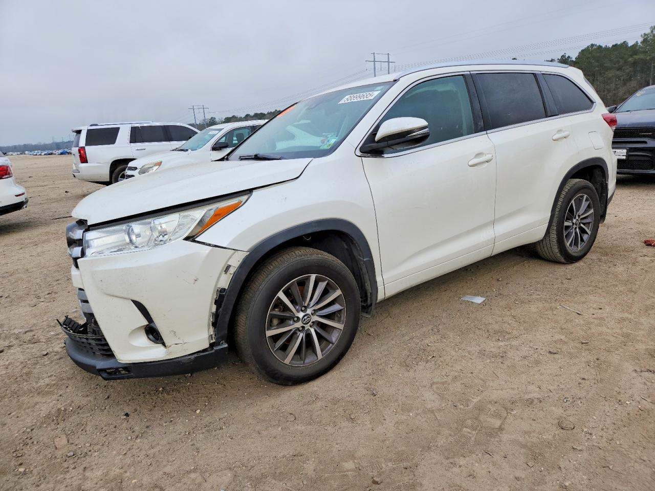 2018 TOYOTA HIGHLANDER