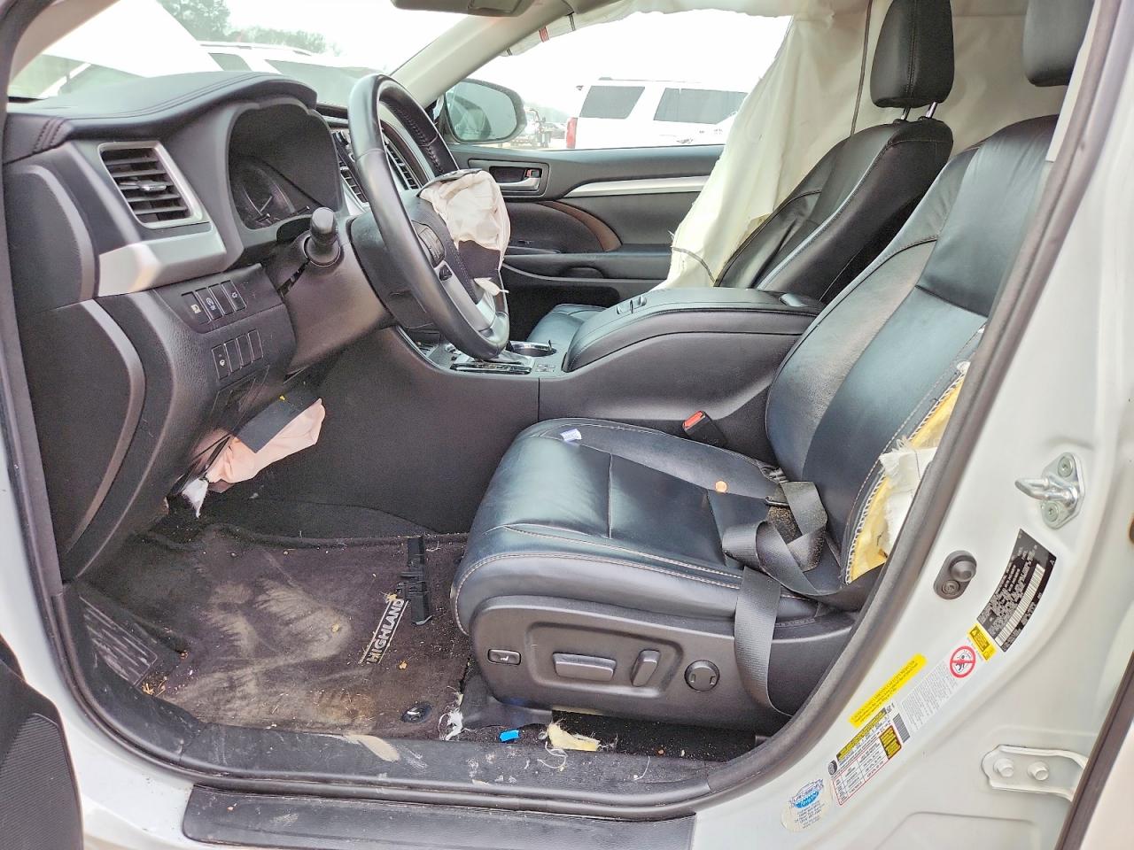 2018 TOYOTA HIGHLANDER SE photo 13