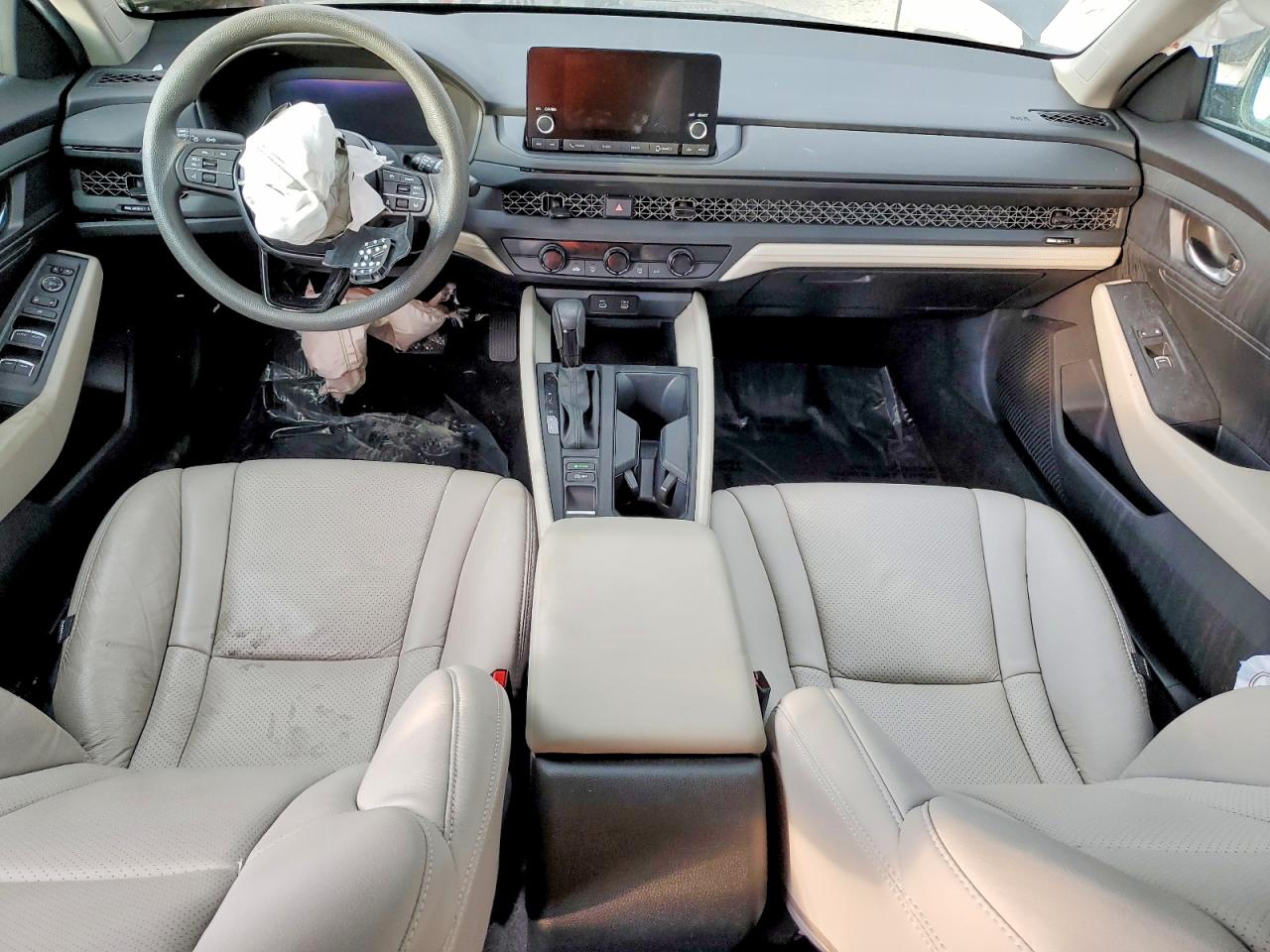 2024 HONDA ACCORD LX photo 8