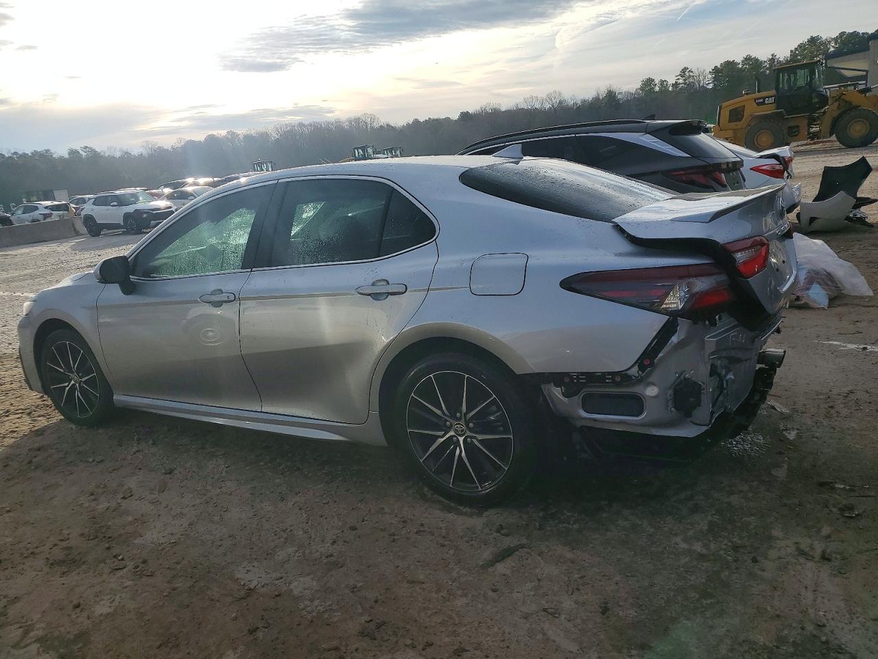 2024 TOYOTA CAMRY SE NIGHT SHADE photo 2