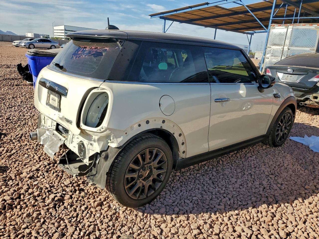 2023 MINI COOPER photo 3