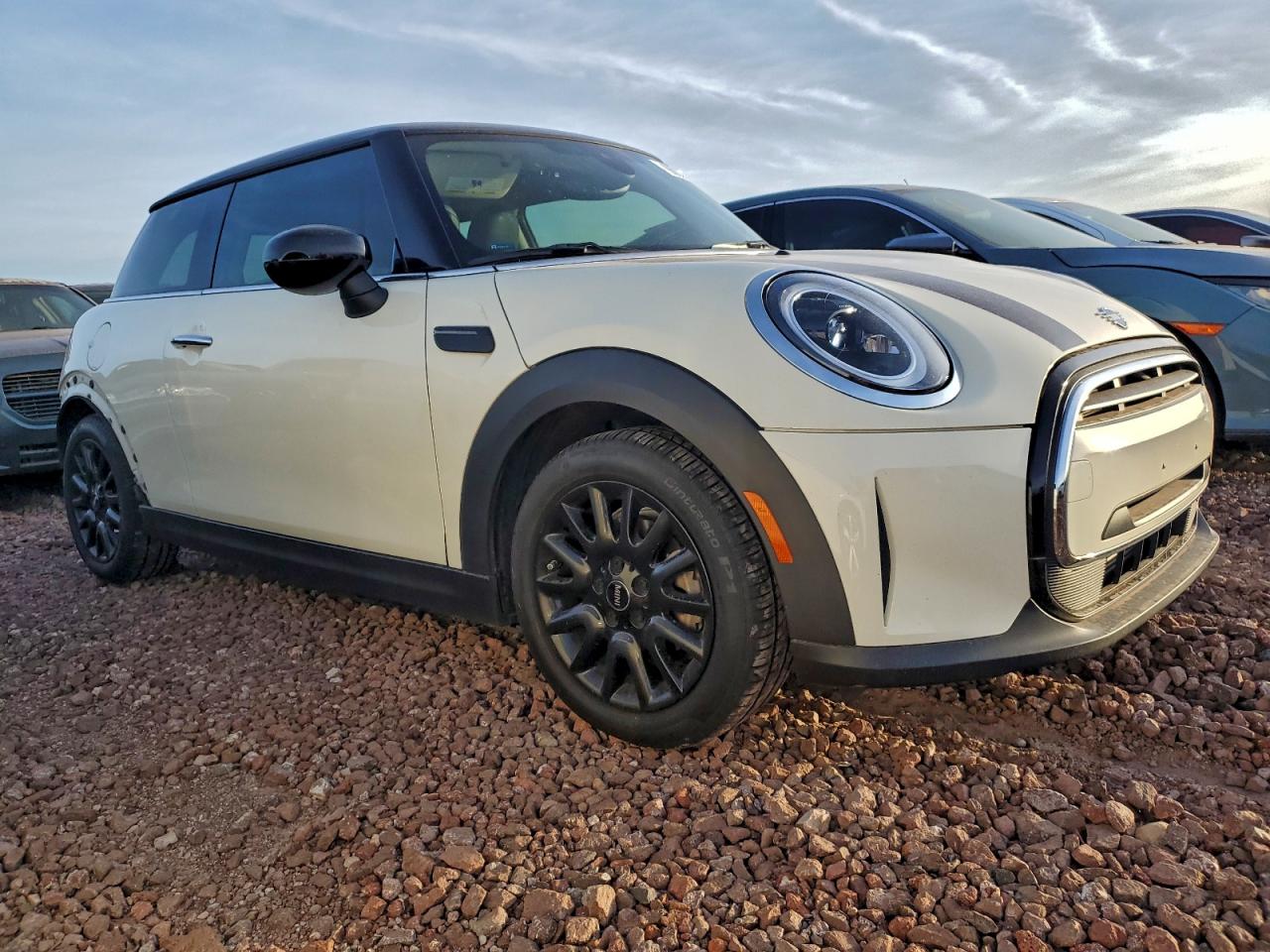 2023 MINI COOPER photo 4