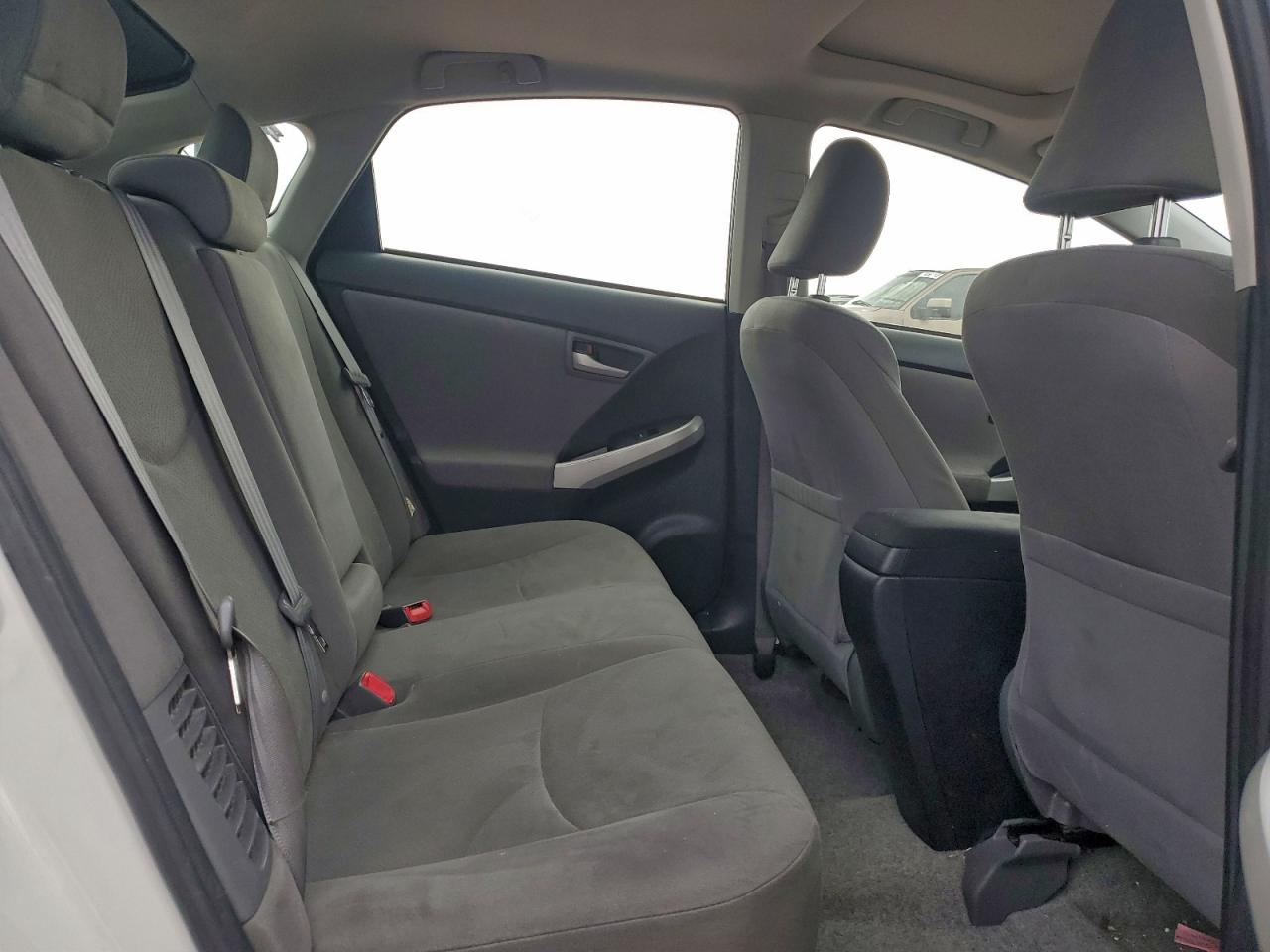 2012 TOYOTA PRIUS photo 10