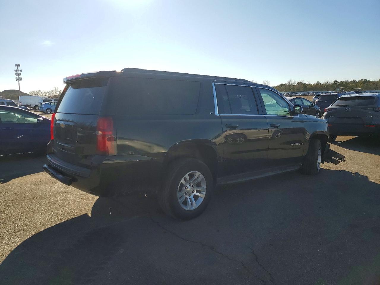 2018 CHEVROLET SUBURBAN K1500 LT photo 7